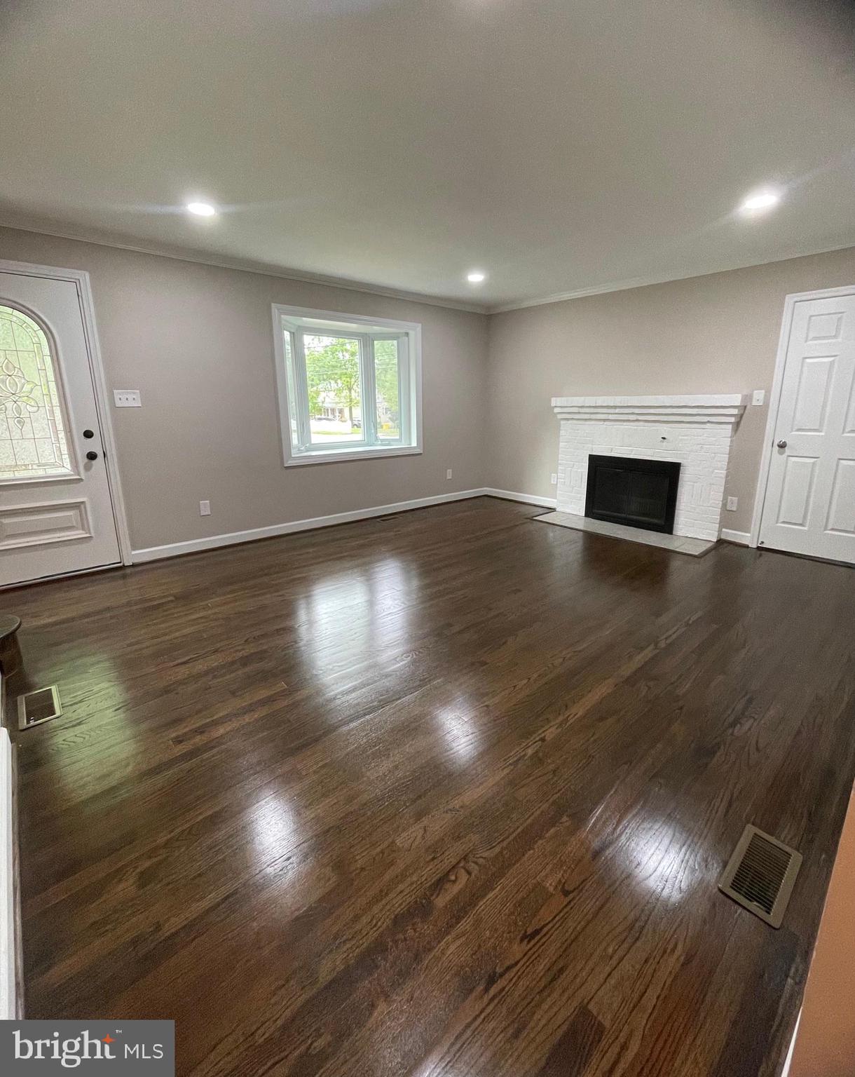 LINTHICUM - Residential