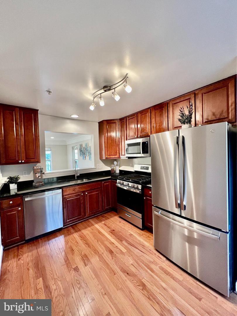 CLARKSBURG TOWN CENTER - Residential