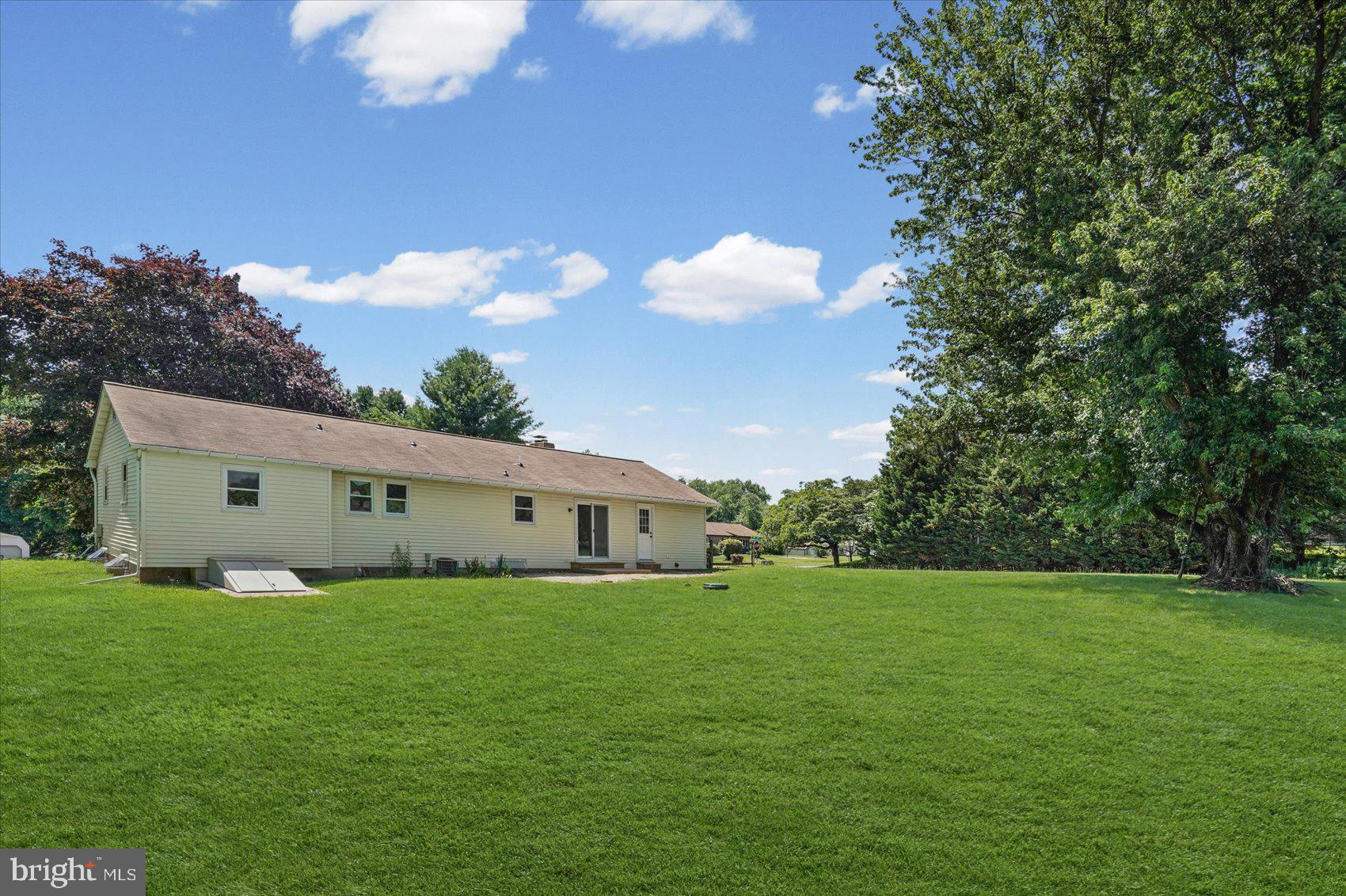 VILLAGE MANOR - Residential