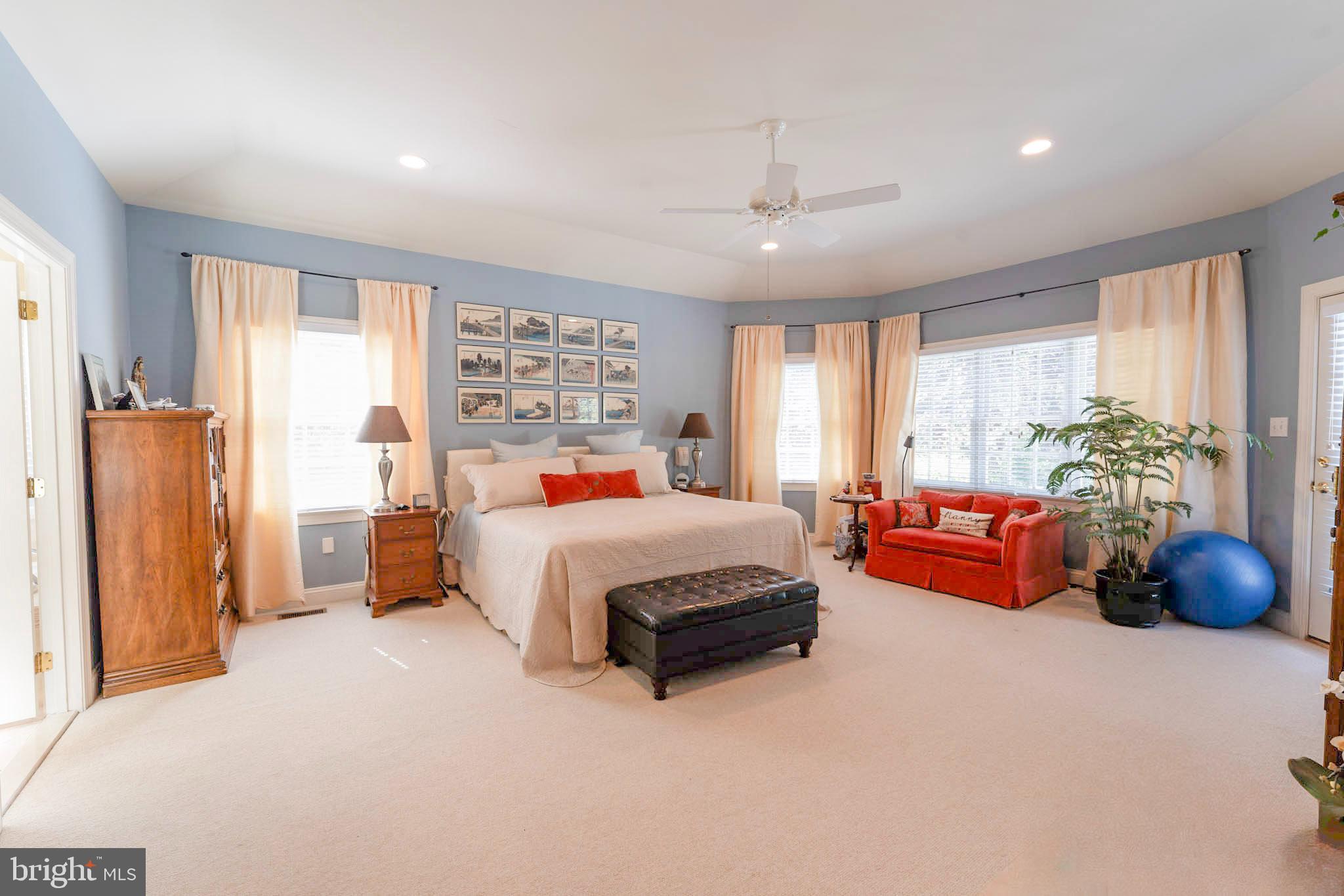 ELLISON HEIGHTS - Residential