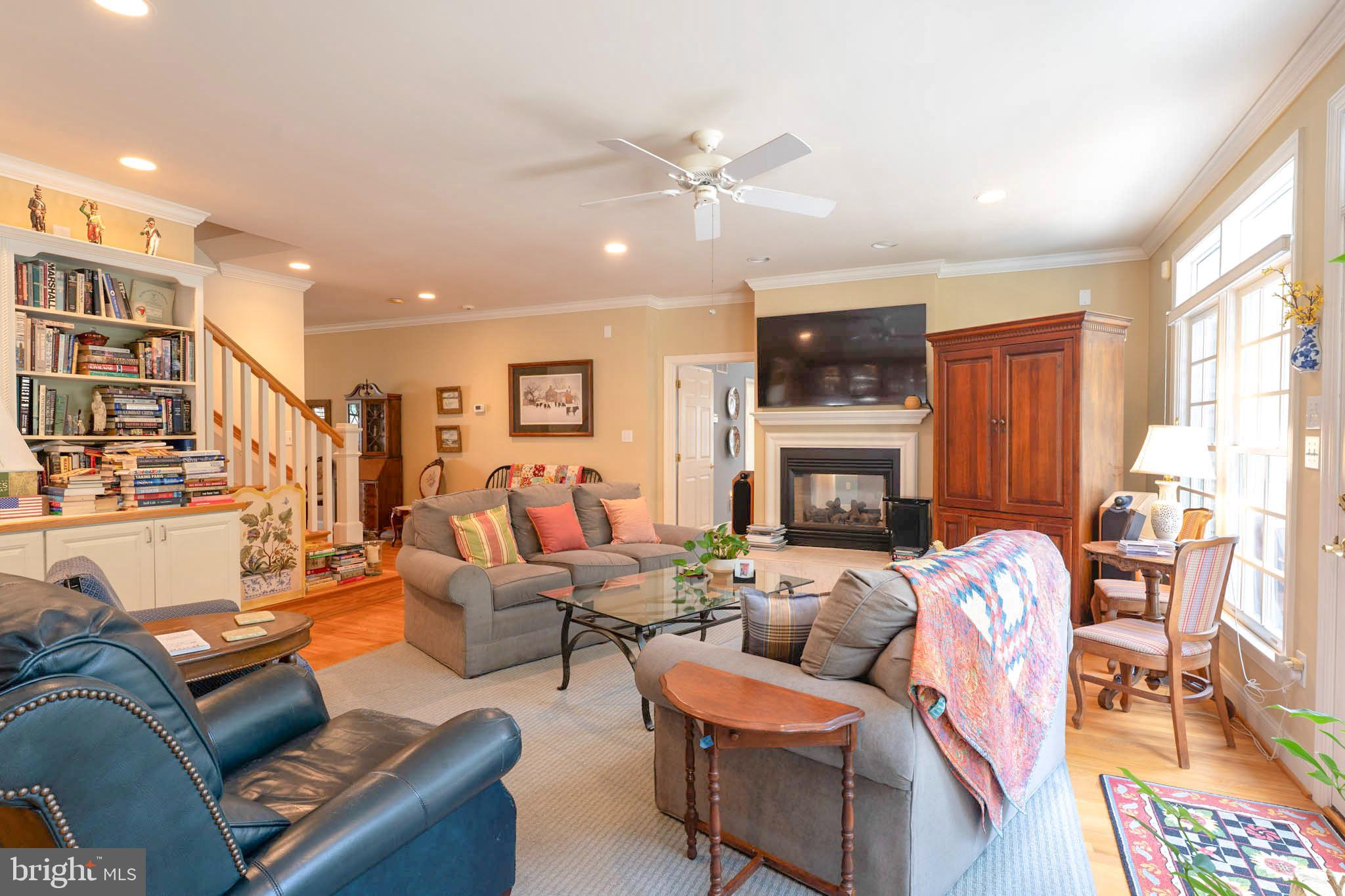 ELLISON HEIGHTS - Residential