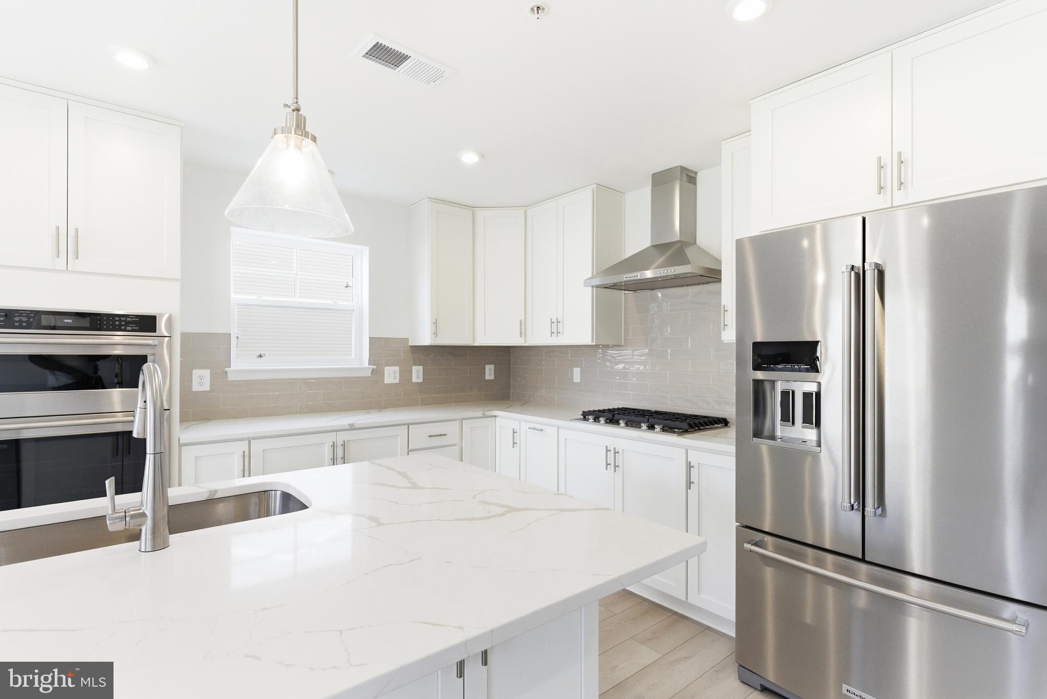 ROSEHILL MANOR - Residential