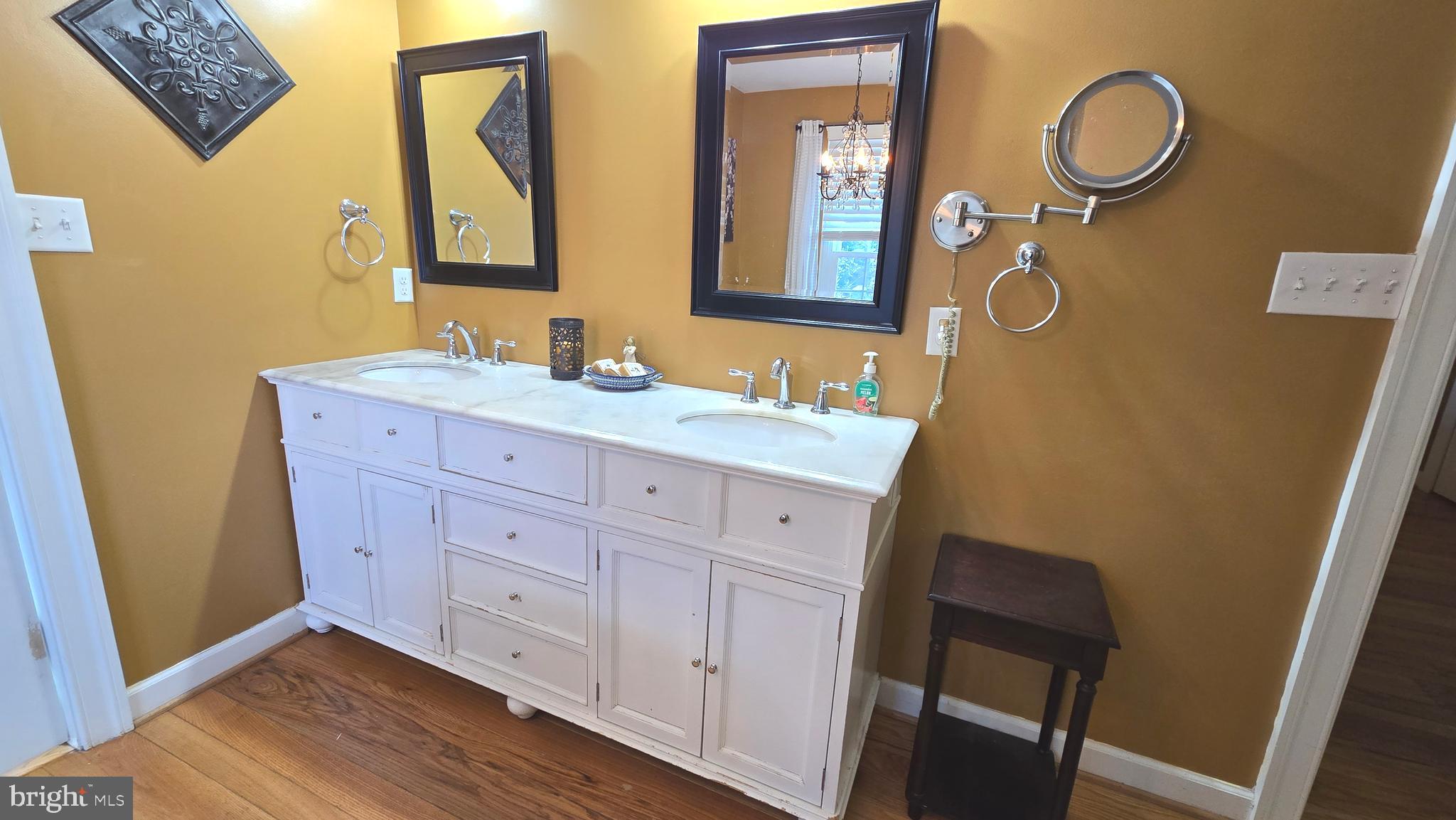 BRIARWOOD - Residential