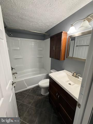 CHESTERFIELD GARDEN CONDOMINIUM - Residential