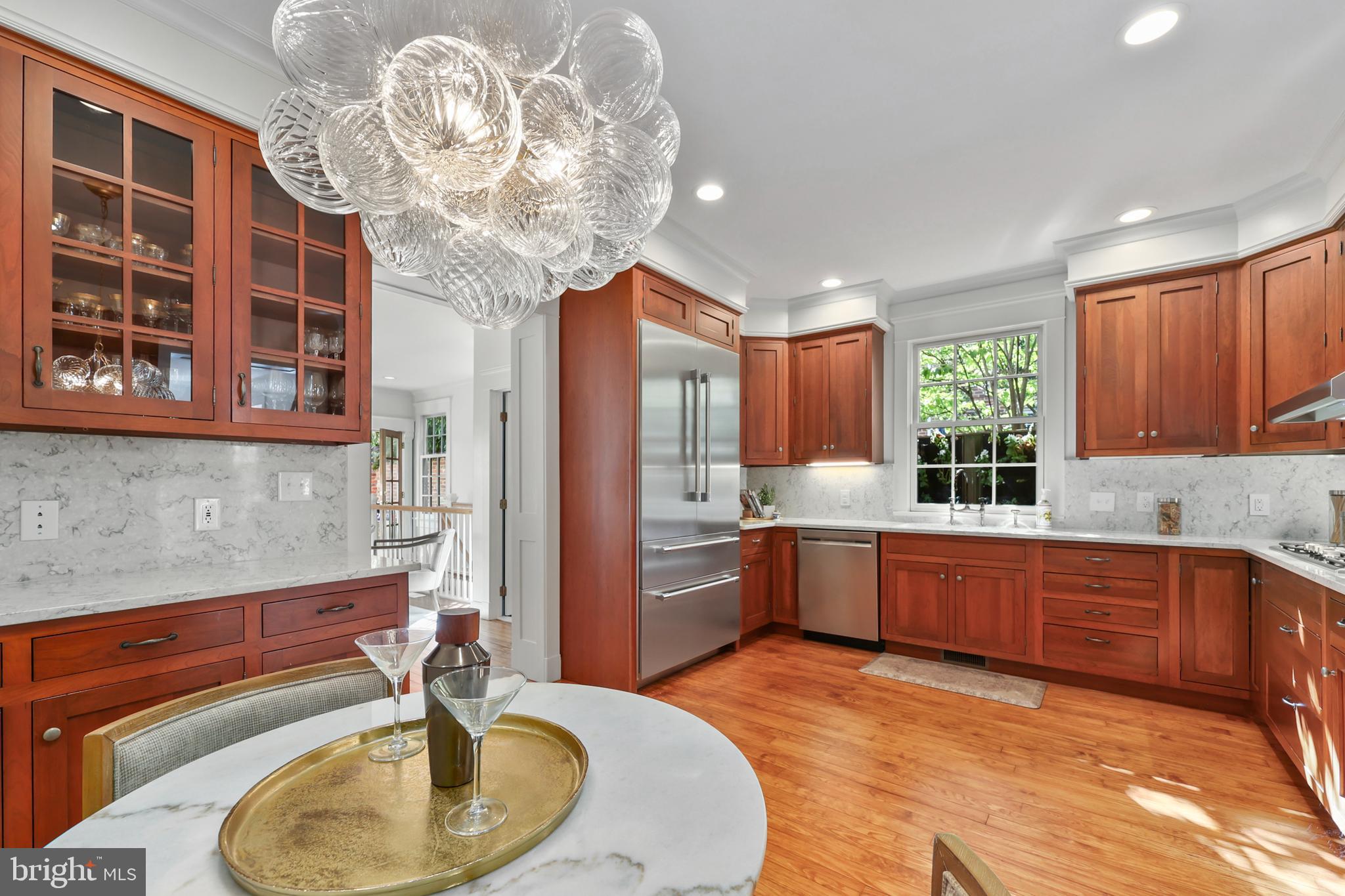 OLD TOWN ALEXANDRIA - Residential