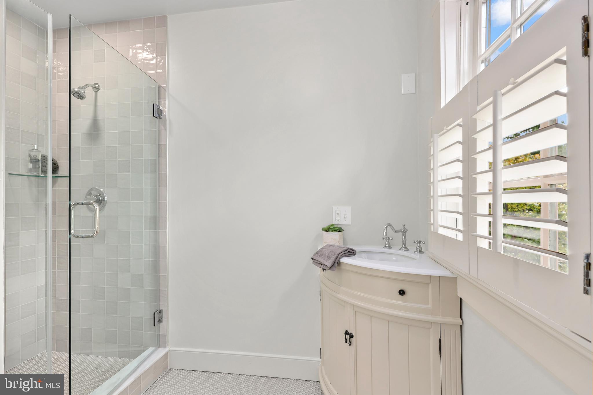 OLD TOWN ALEXANDRIA - Residential
