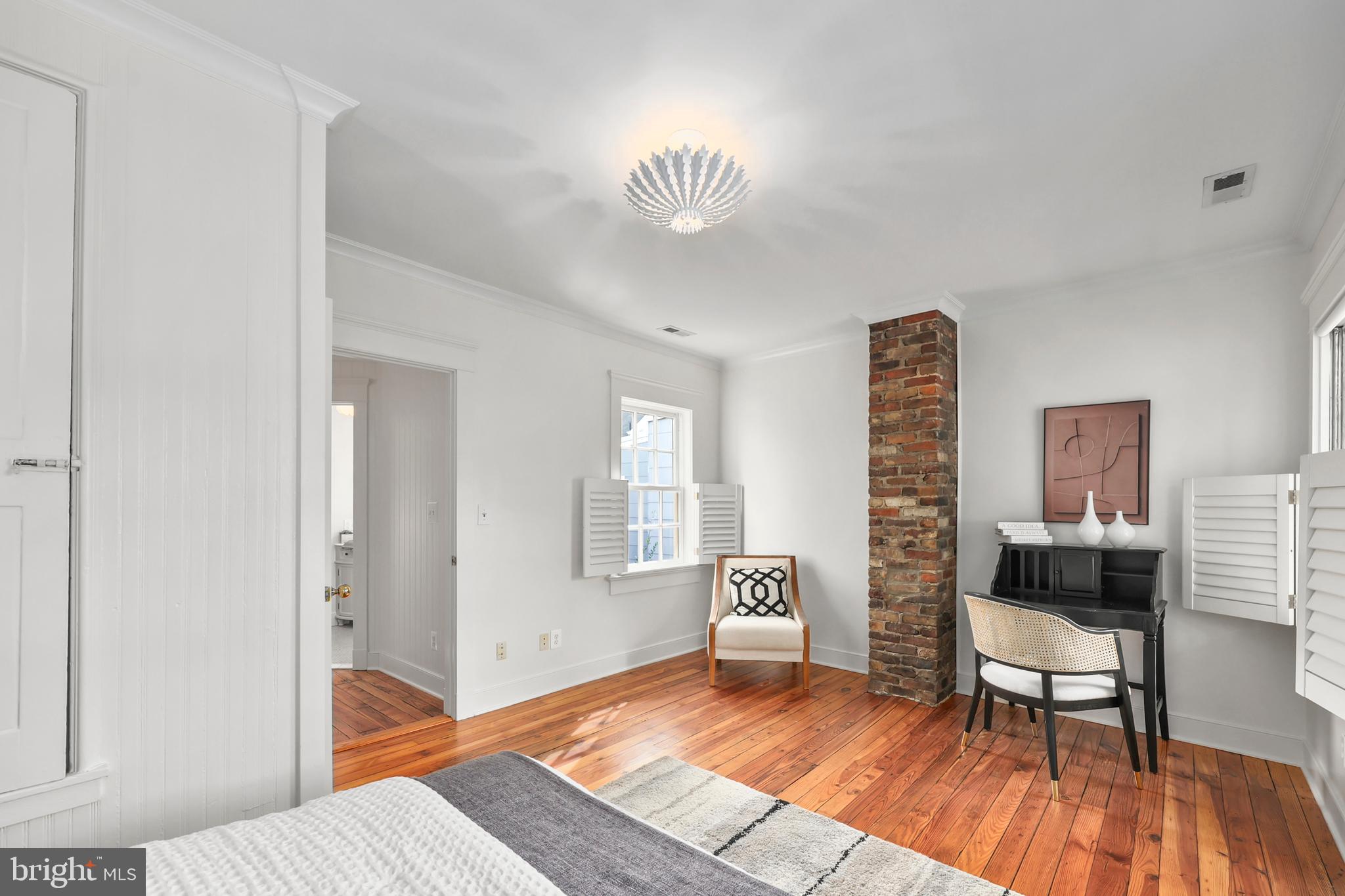 OLD TOWN ALEXANDRIA - Residential