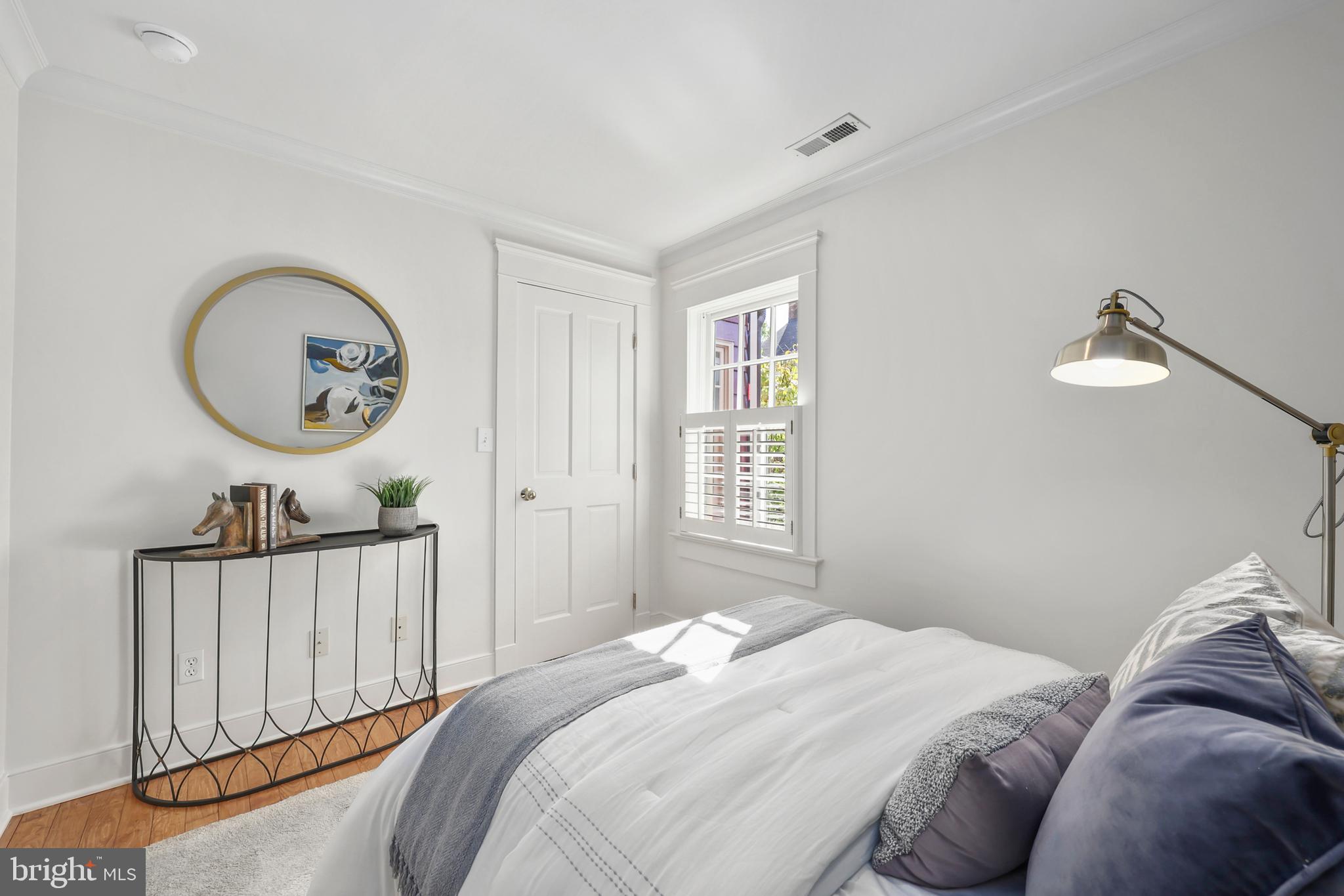 OLD TOWN ALEXANDRIA - Residential