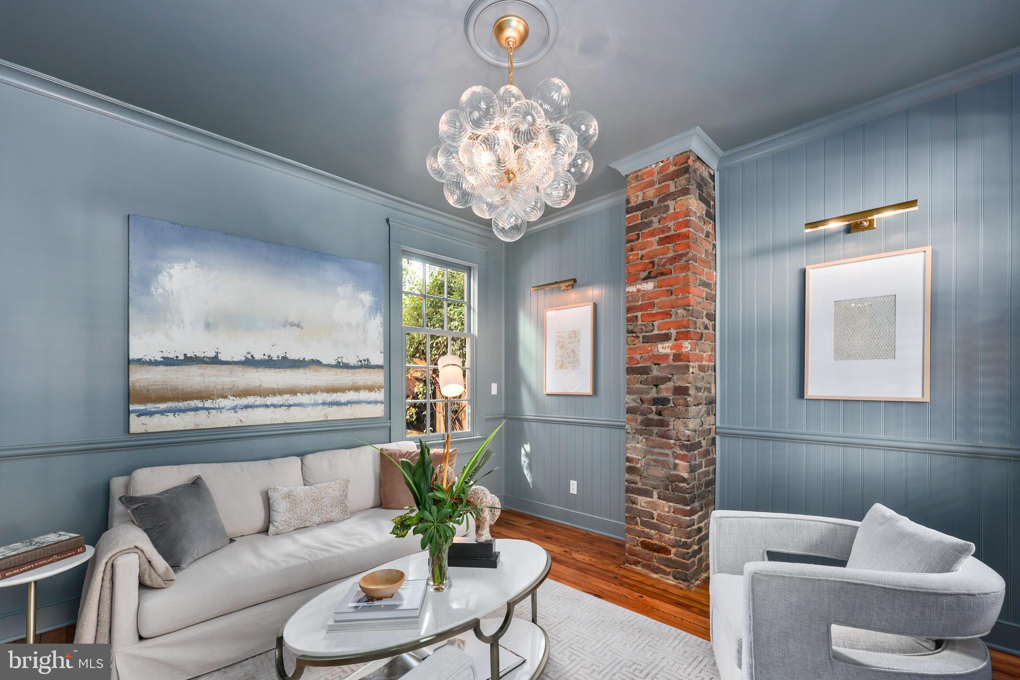 OLD TOWN ALEXANDRIA - Residential