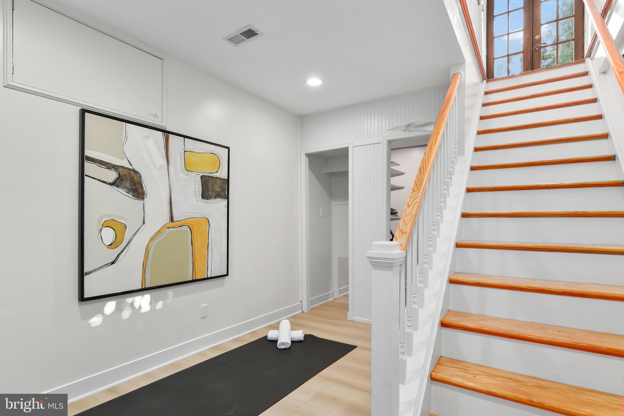 OLD TOWN ALEXANDRIA - Residential