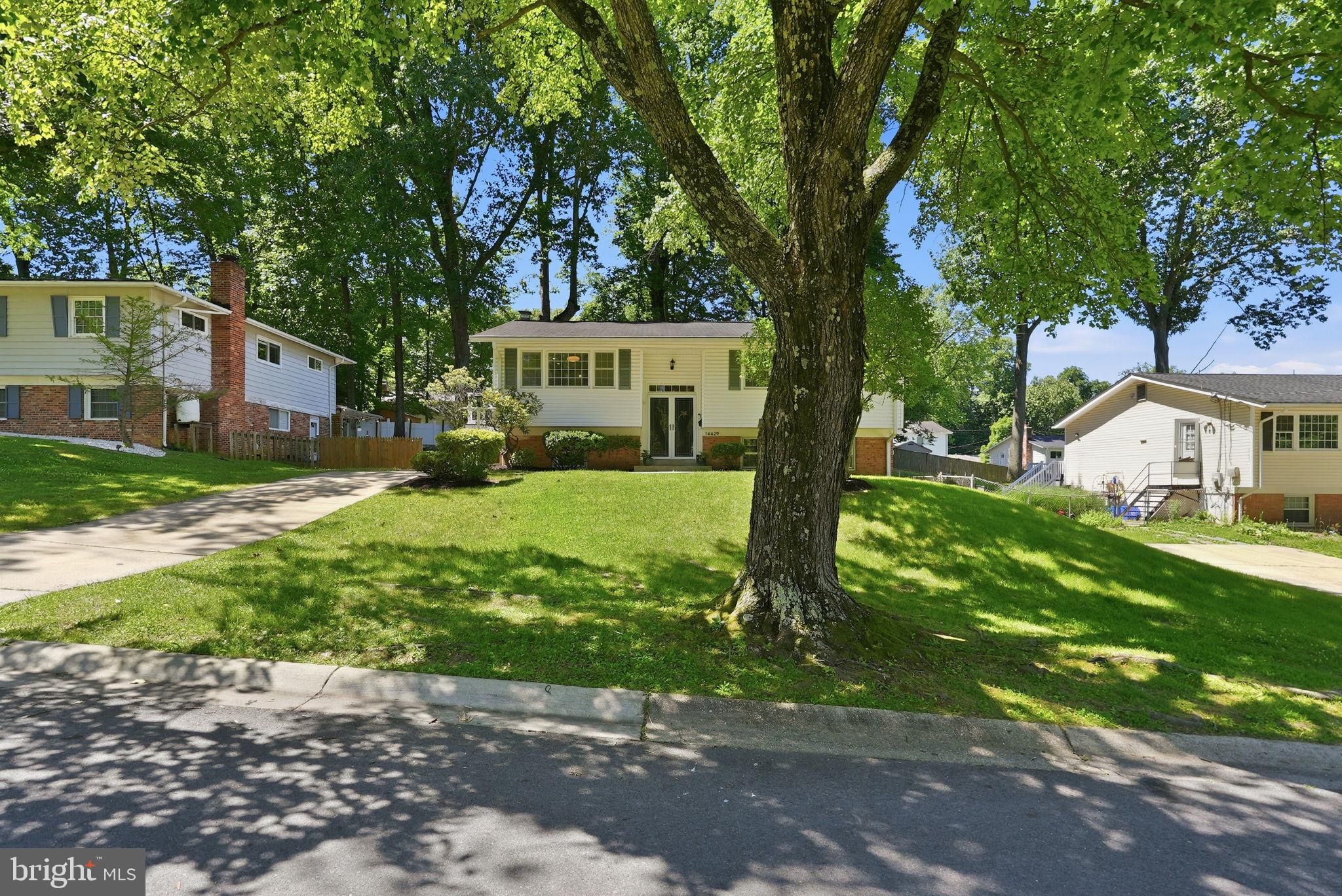 BEL PRE WOODS - Residential
