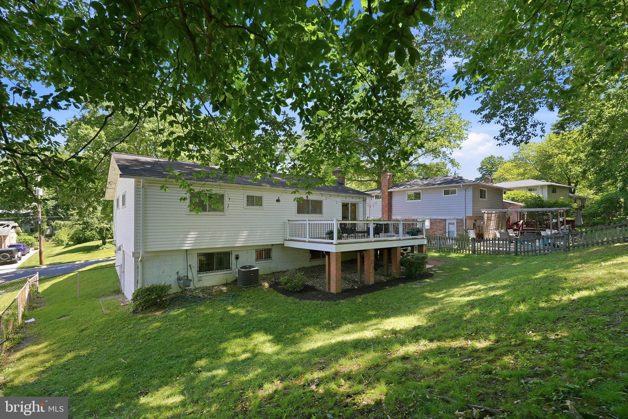 BEL PRE WOODS - Residential