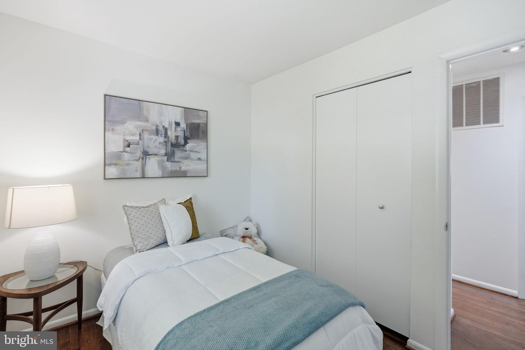 BEL PRE WOODS - Residential