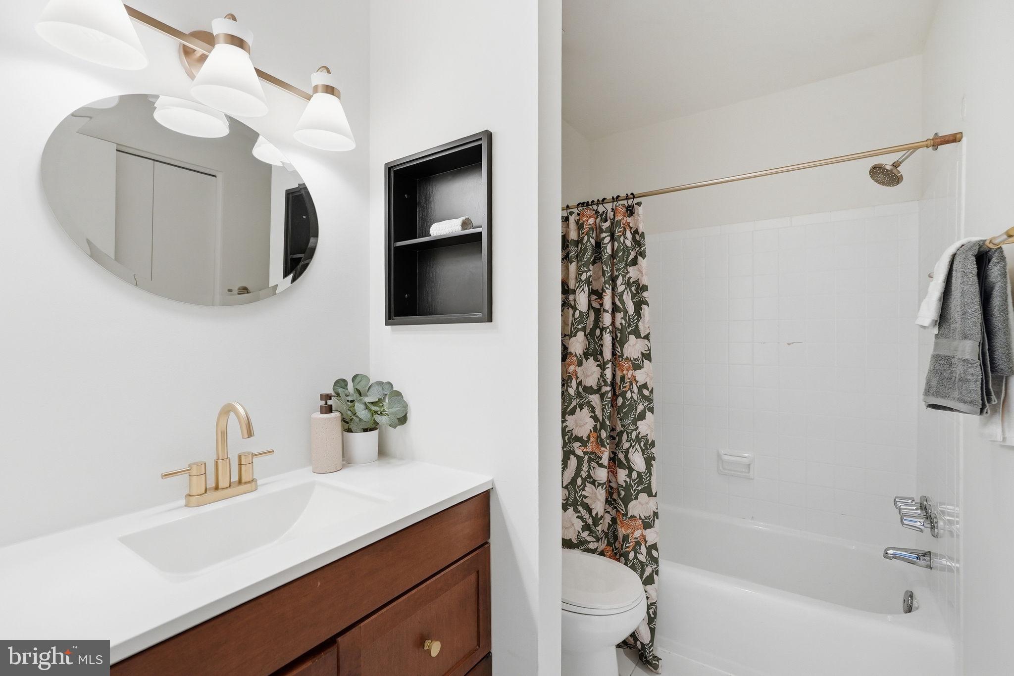 BEL PRE WOODS - Residential