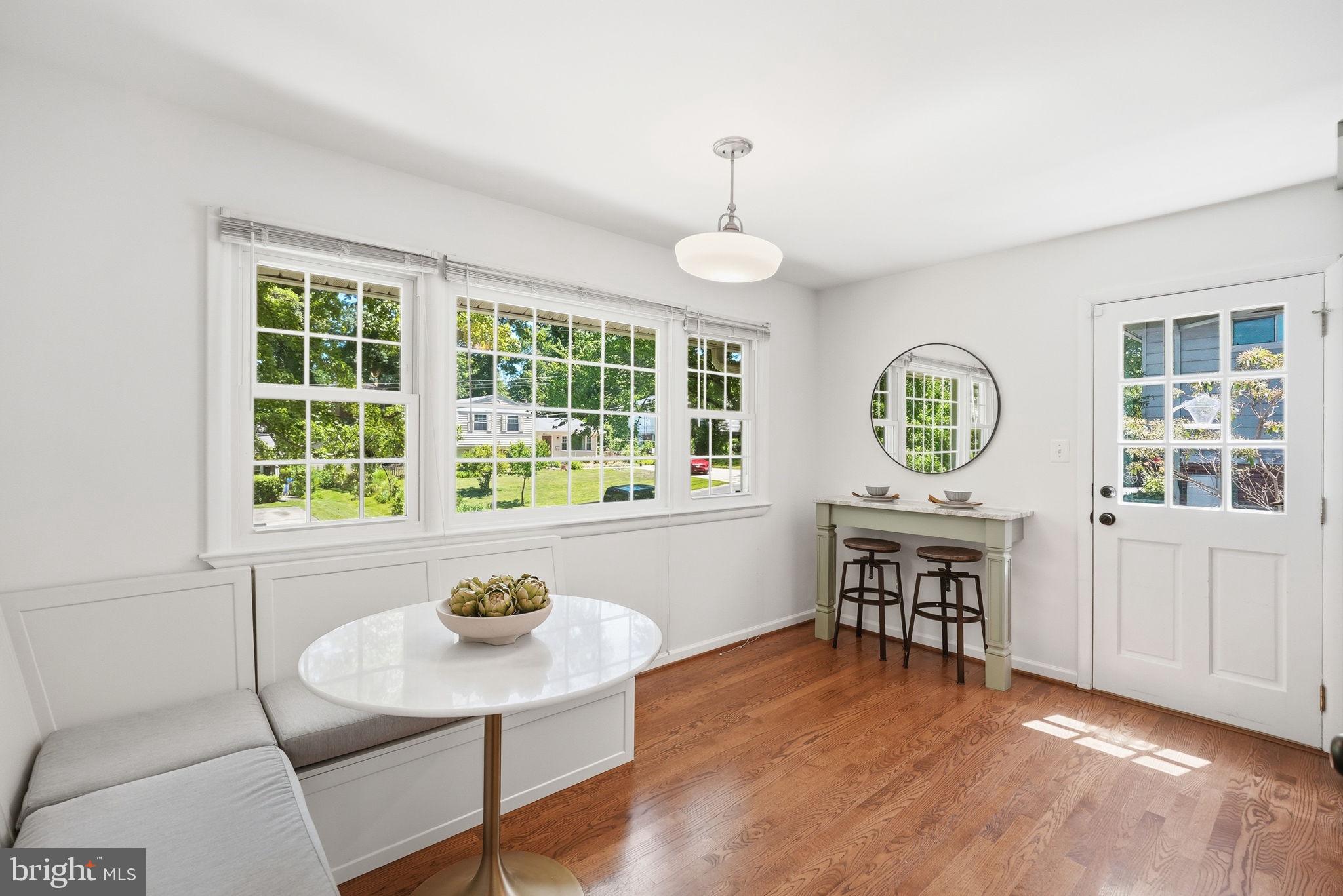 BEL PRE WOODS - Residential