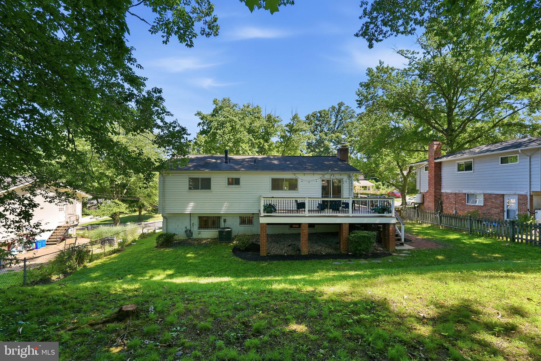 BEL PRE WOODS - Residential
