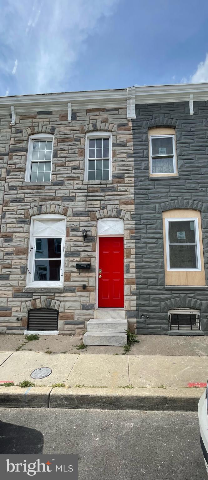 Welcome to 804 N Port st. Completely Remodel 2 Bedroom with a den, 2 full Bathroom property. This beautiful town home is located in East Baltimore with stunning hardwood floors, updated kitchen with brand new stainless steel appliances stove, refrigerator, dishwasher and microwave. Beautiful kitchen cabinets with granite counter tops, wall to wall hardwood wood flooring throughout entire home, NO CARPET! Washer and dryer included. Primary bedroom has in-suite bathroom. Another full bath on 2nd floor. Unfinished basement (for storage) and fenced in back yard. This home is minutes from John Hopkins hospital, area attractions, downtown and major bus & train routes. Schedule a showing to see it today!