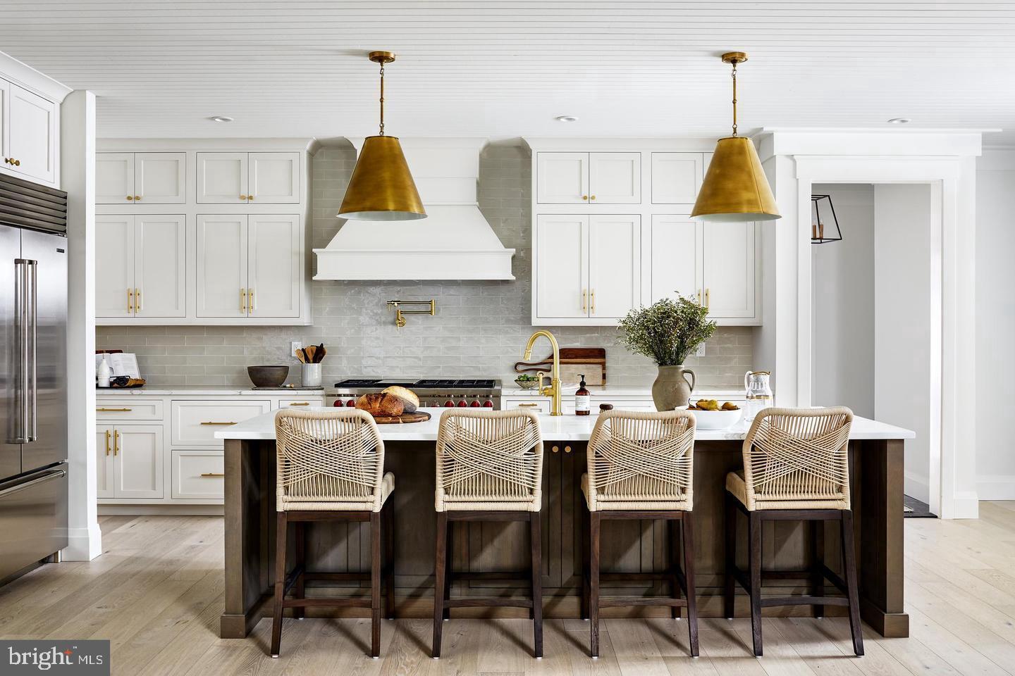 HAHN'S MEADOW - Residential