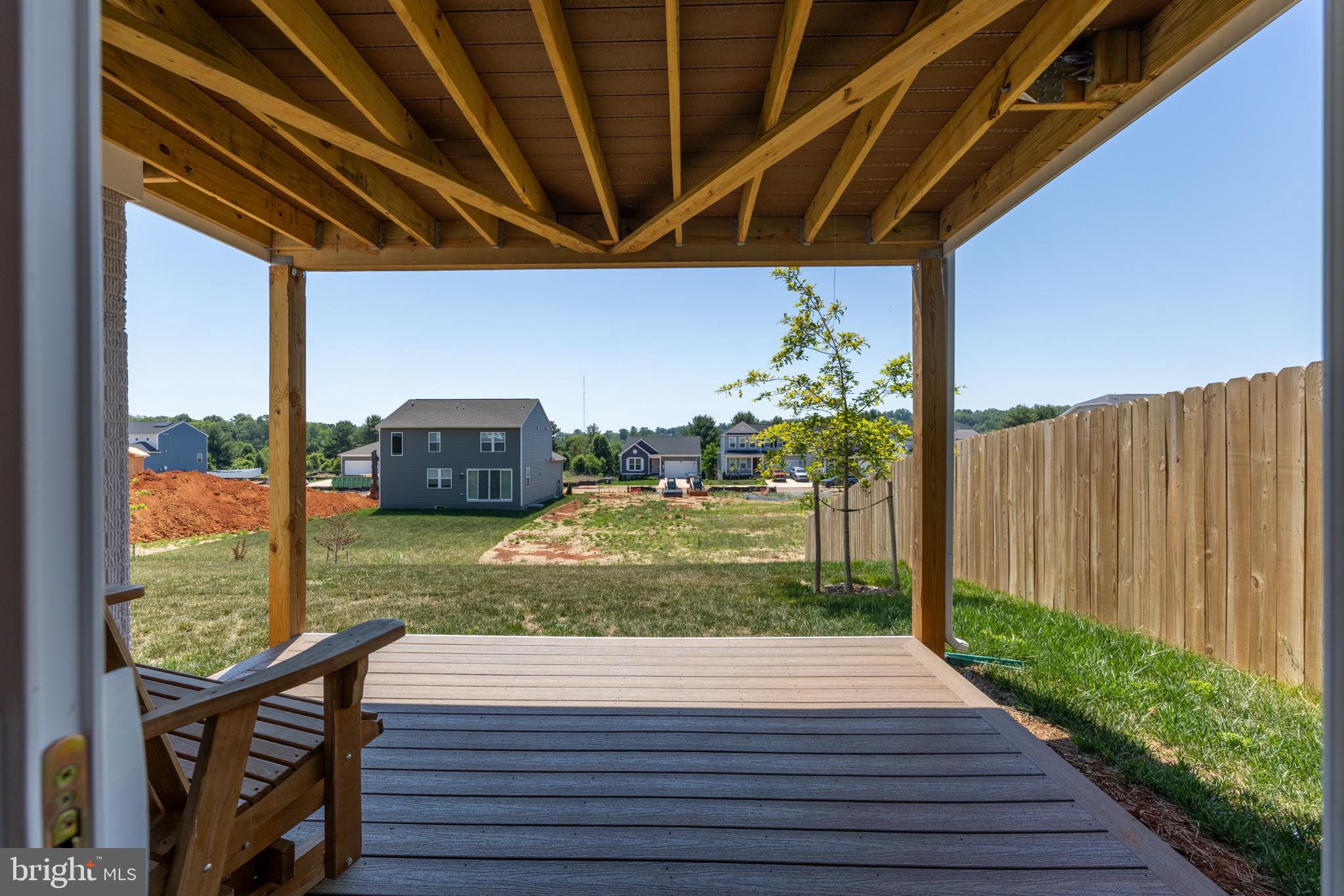 ROUND HILL MEADOWS - Residential