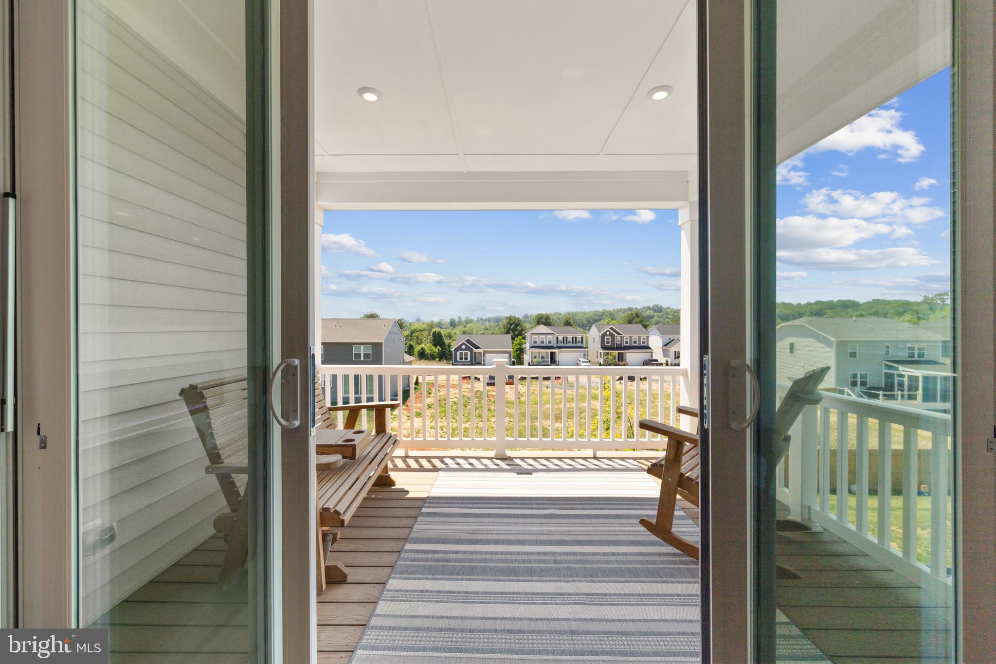 ROUND HILL MEADOWS - Residential