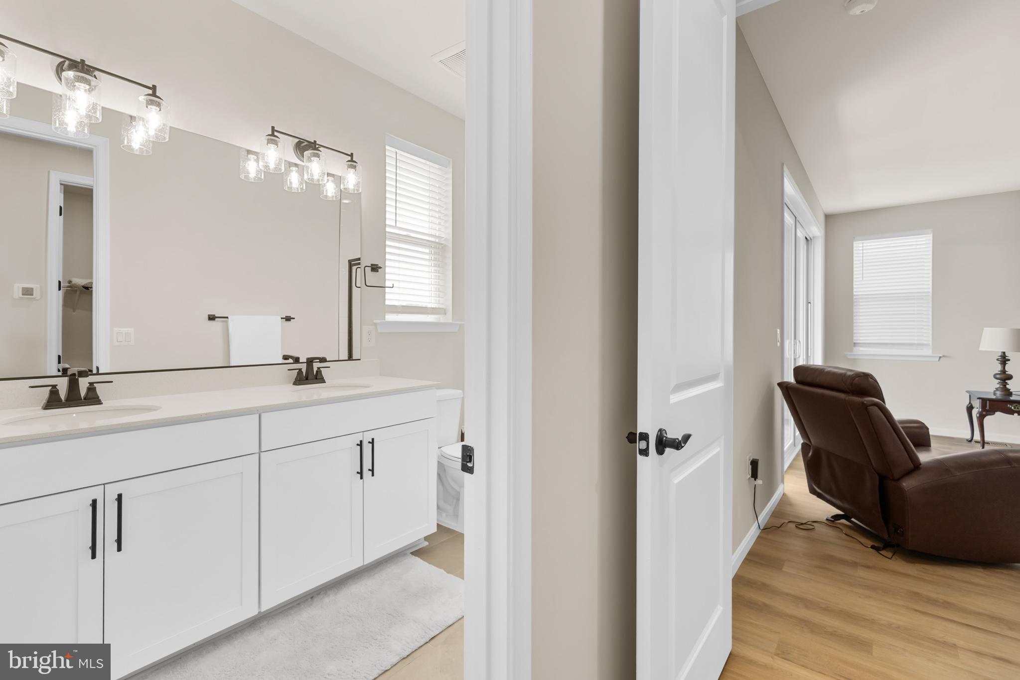 ROUND HILL MEADOWS - Residential