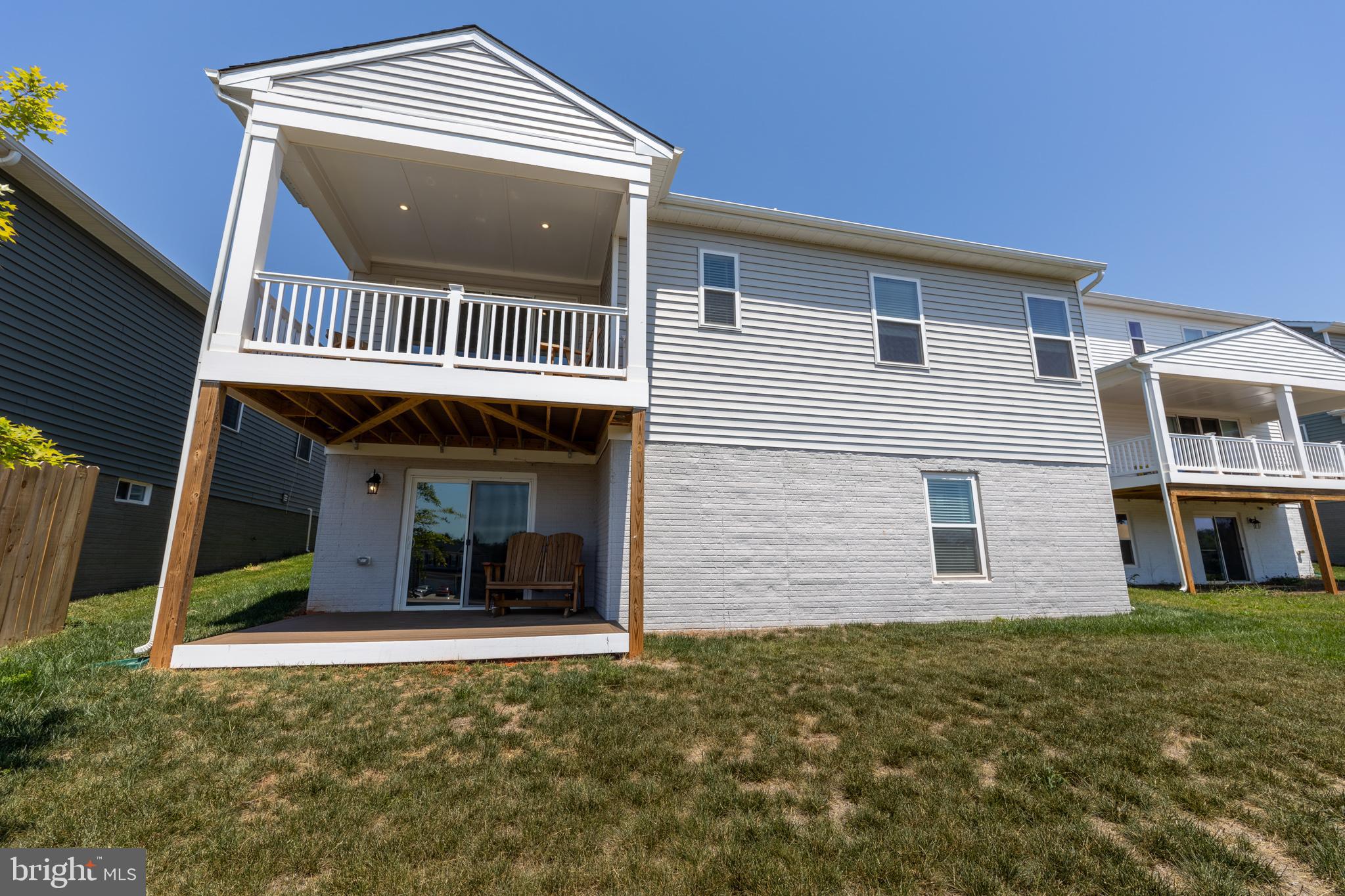 ROUND HILL MEADOWS - Residential