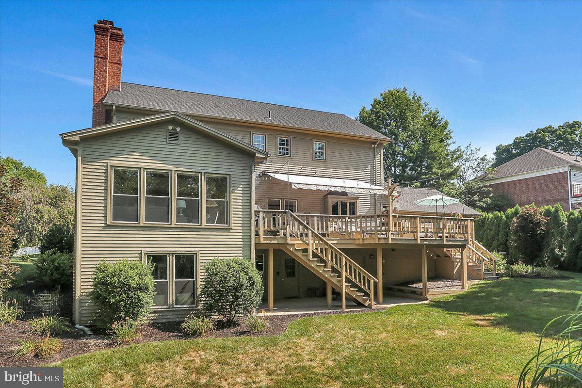 HAMPDEN SQUARE - Residential