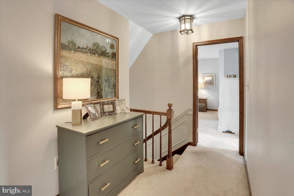 HAMPDEN SQUARE - Residential