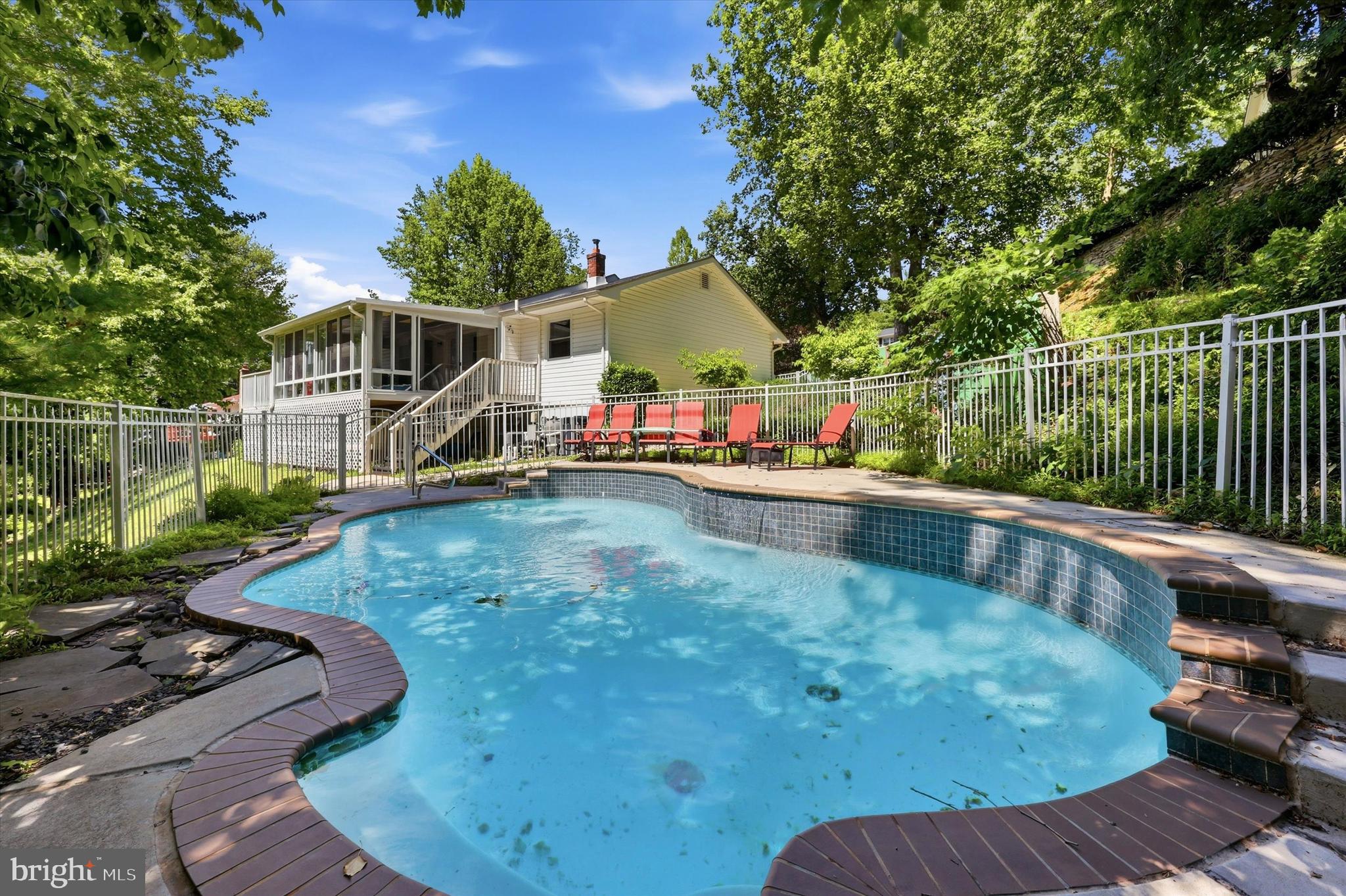 WHITEMARSH VILLAGE - Residential