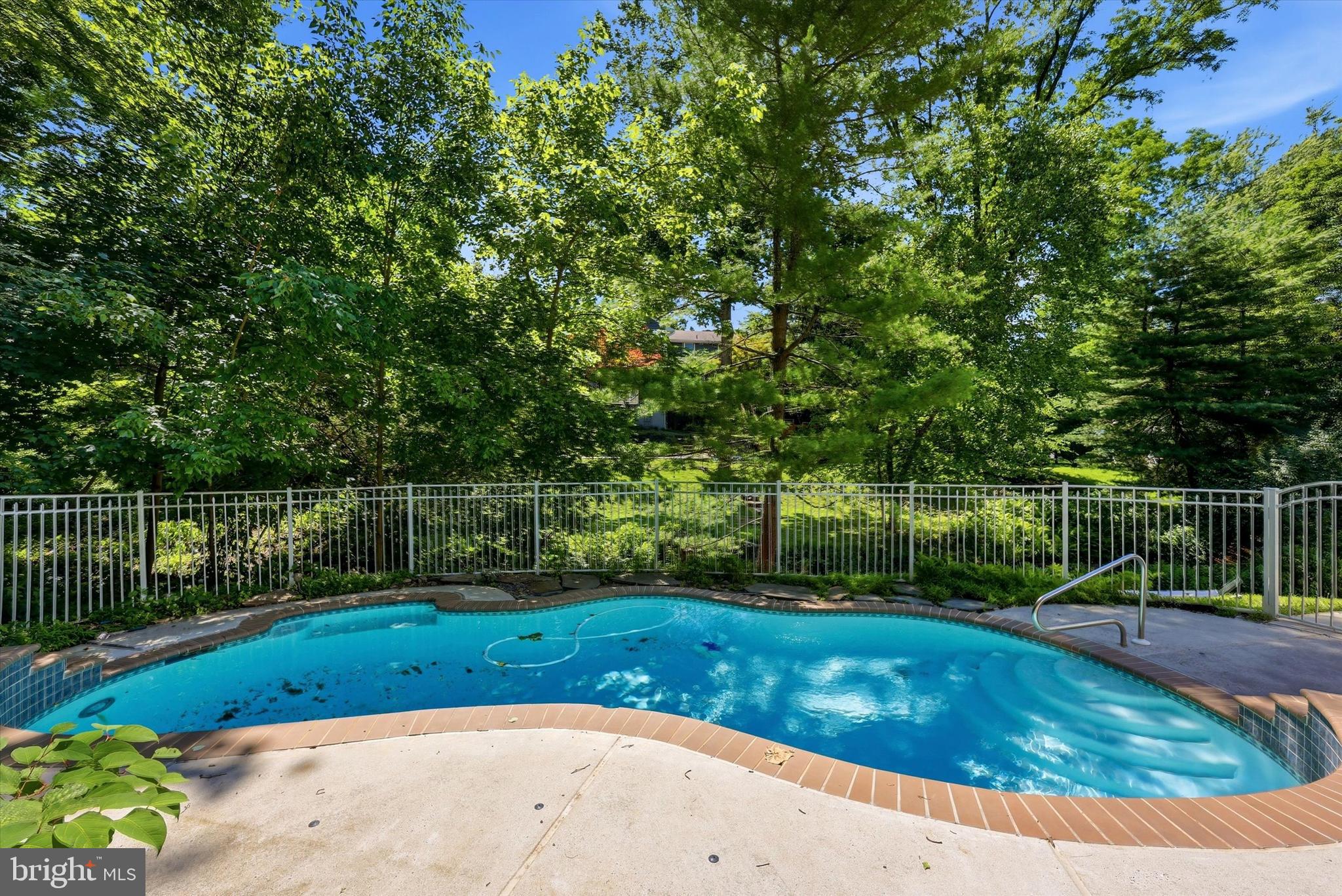 WHITEMARSH VILLAGE - Residential