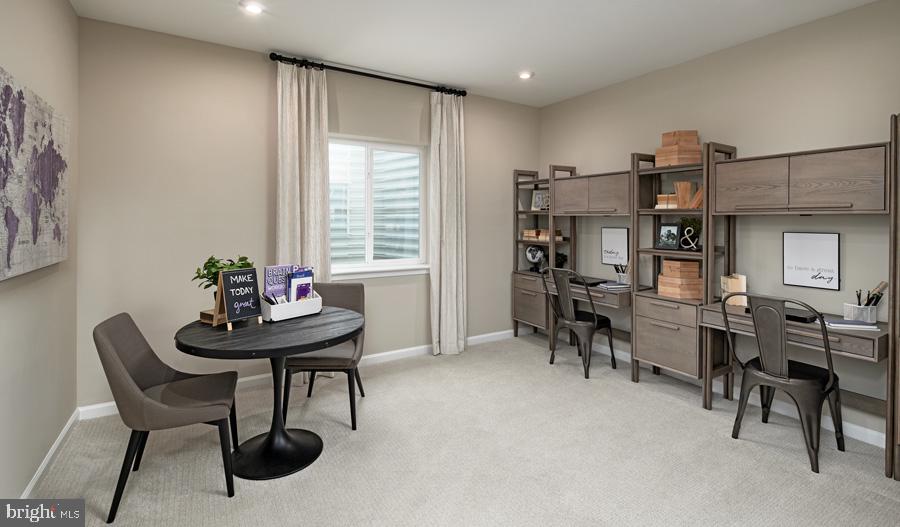 ABRAMS POINTE - Residential