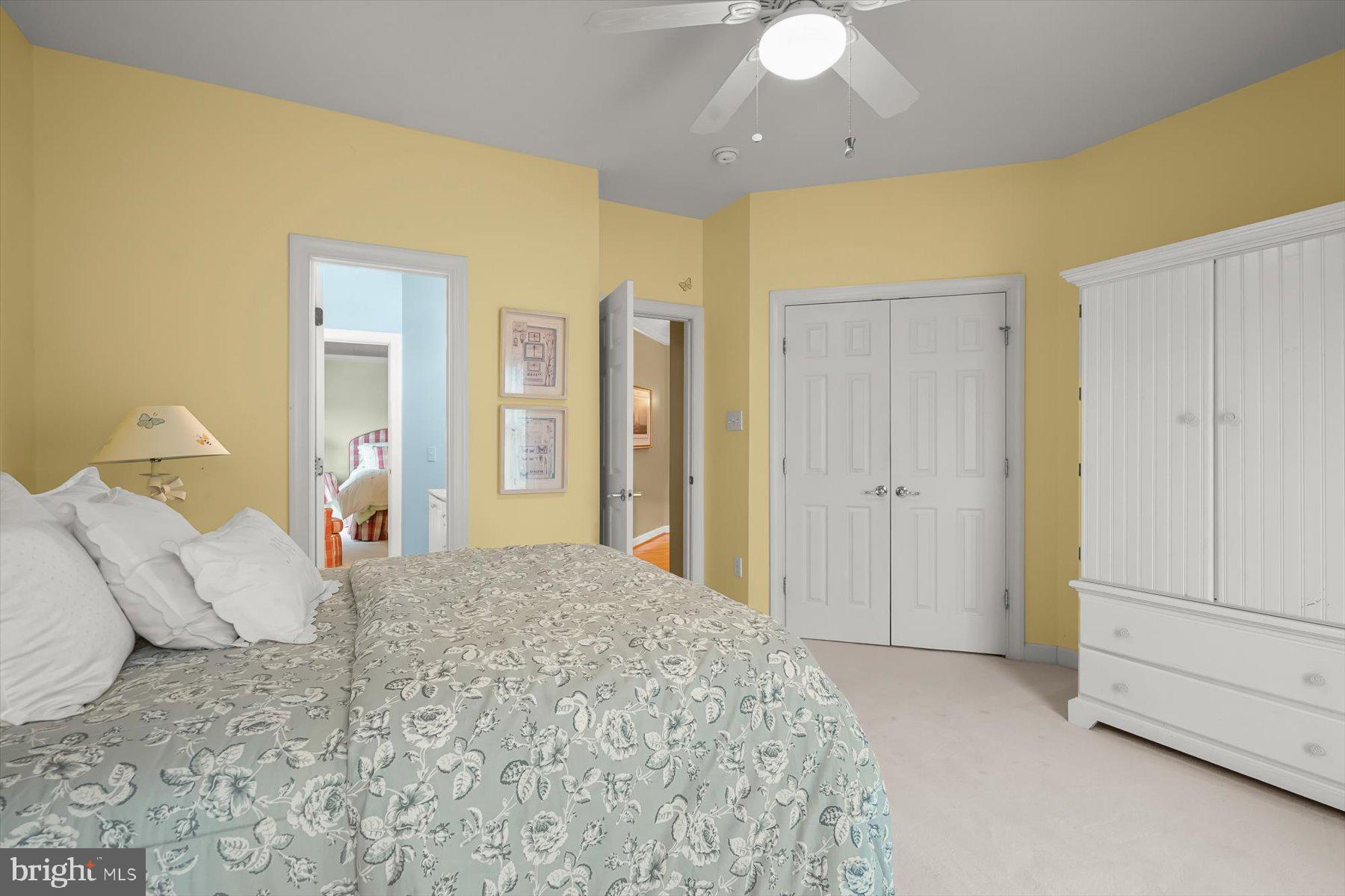 WILLOWS OF POTOMAC - Residential