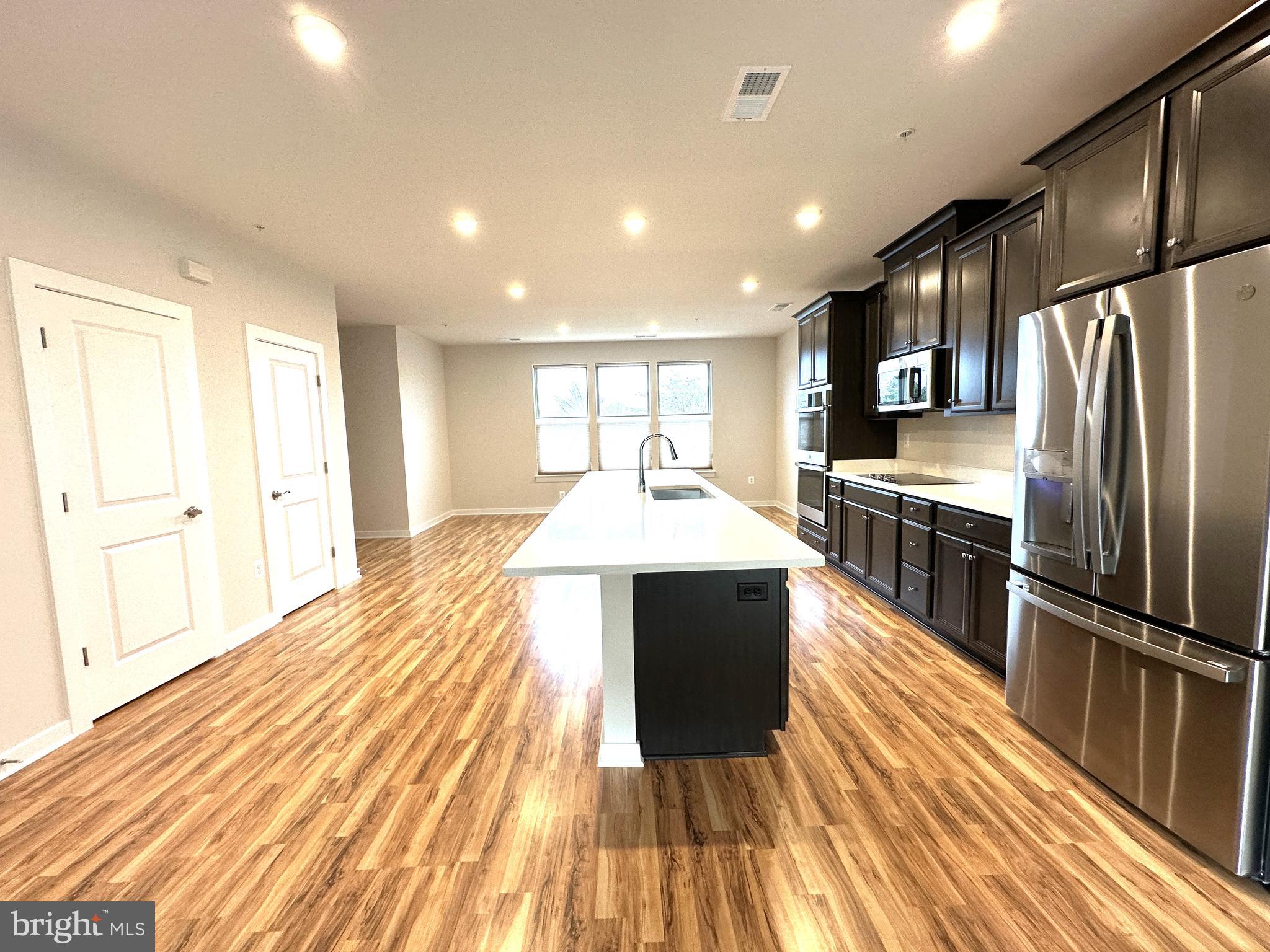 DULLES TECHNOLOGY - Residential Lease