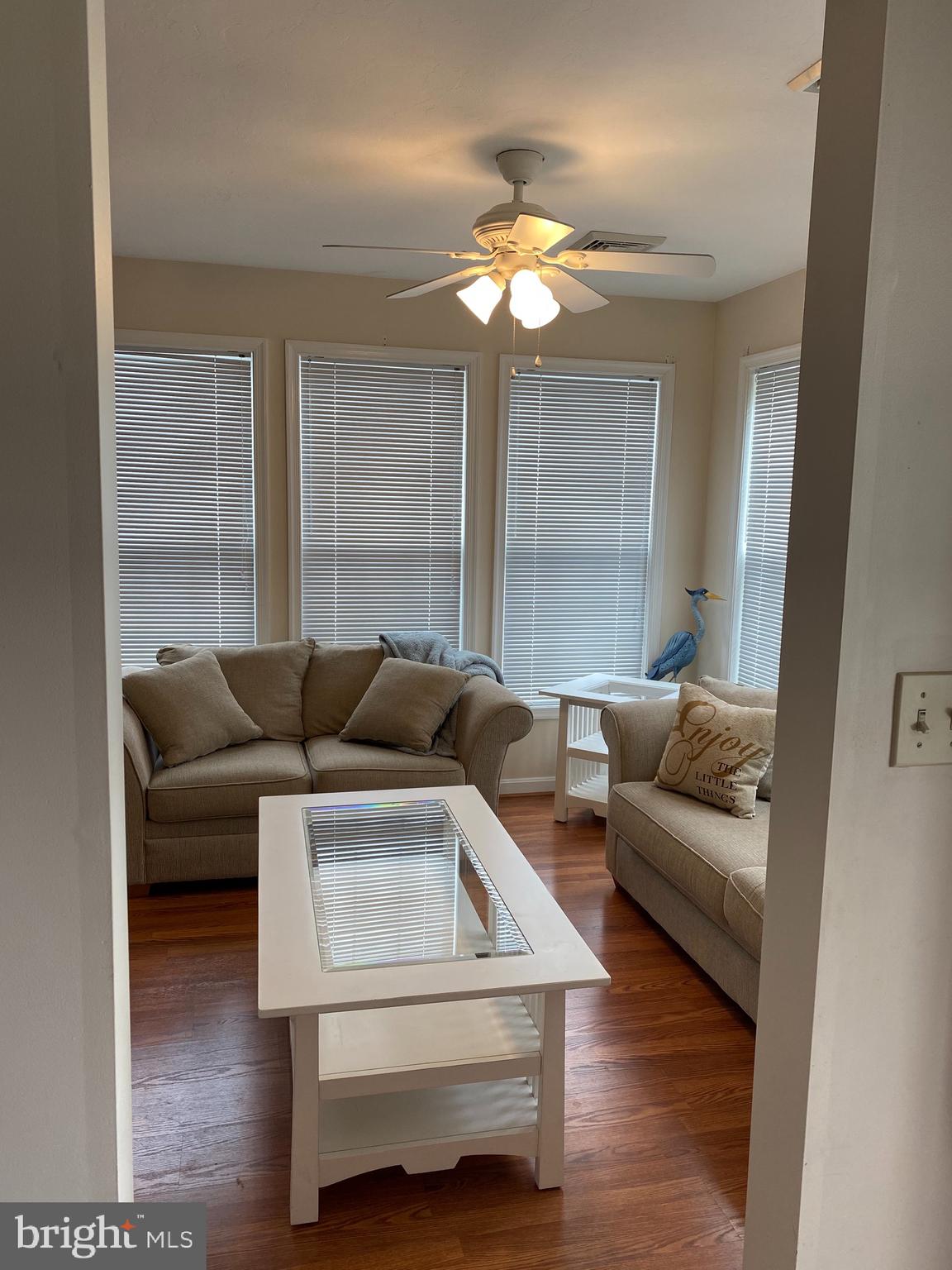 MEADOW BROOK COMMONS - Residential