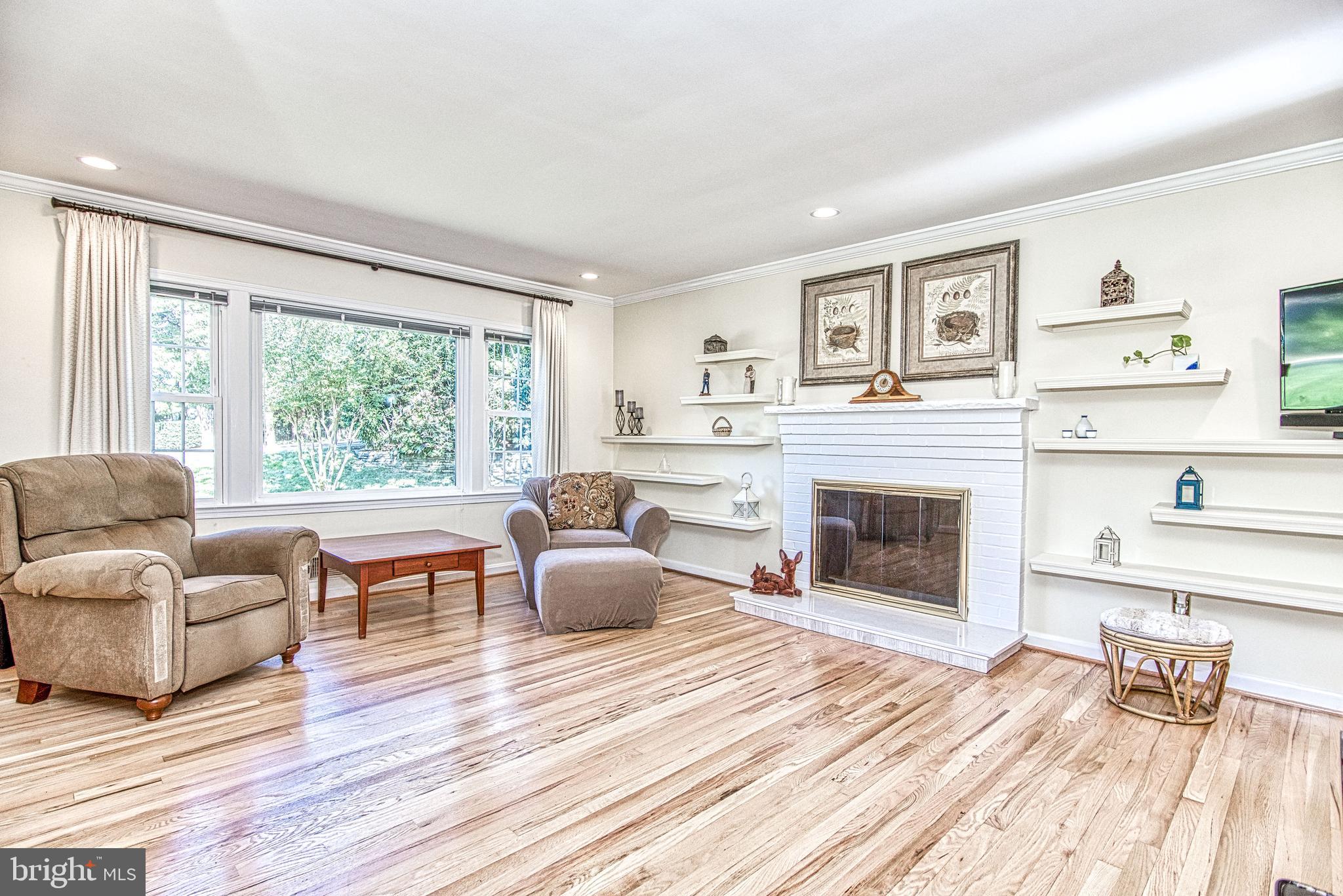 MAPLE GROVE - Residential