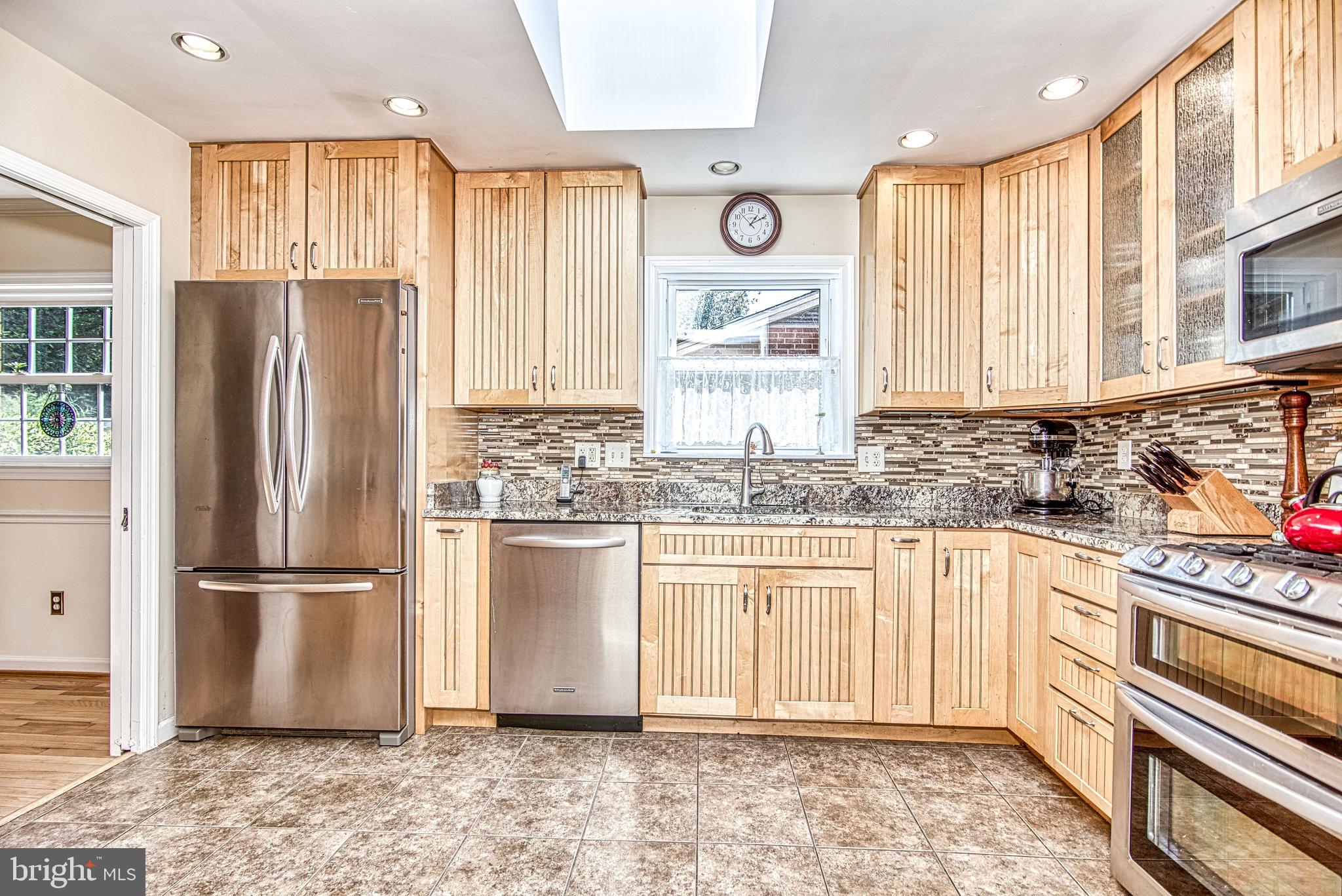 MAPLE GROVE - Residential