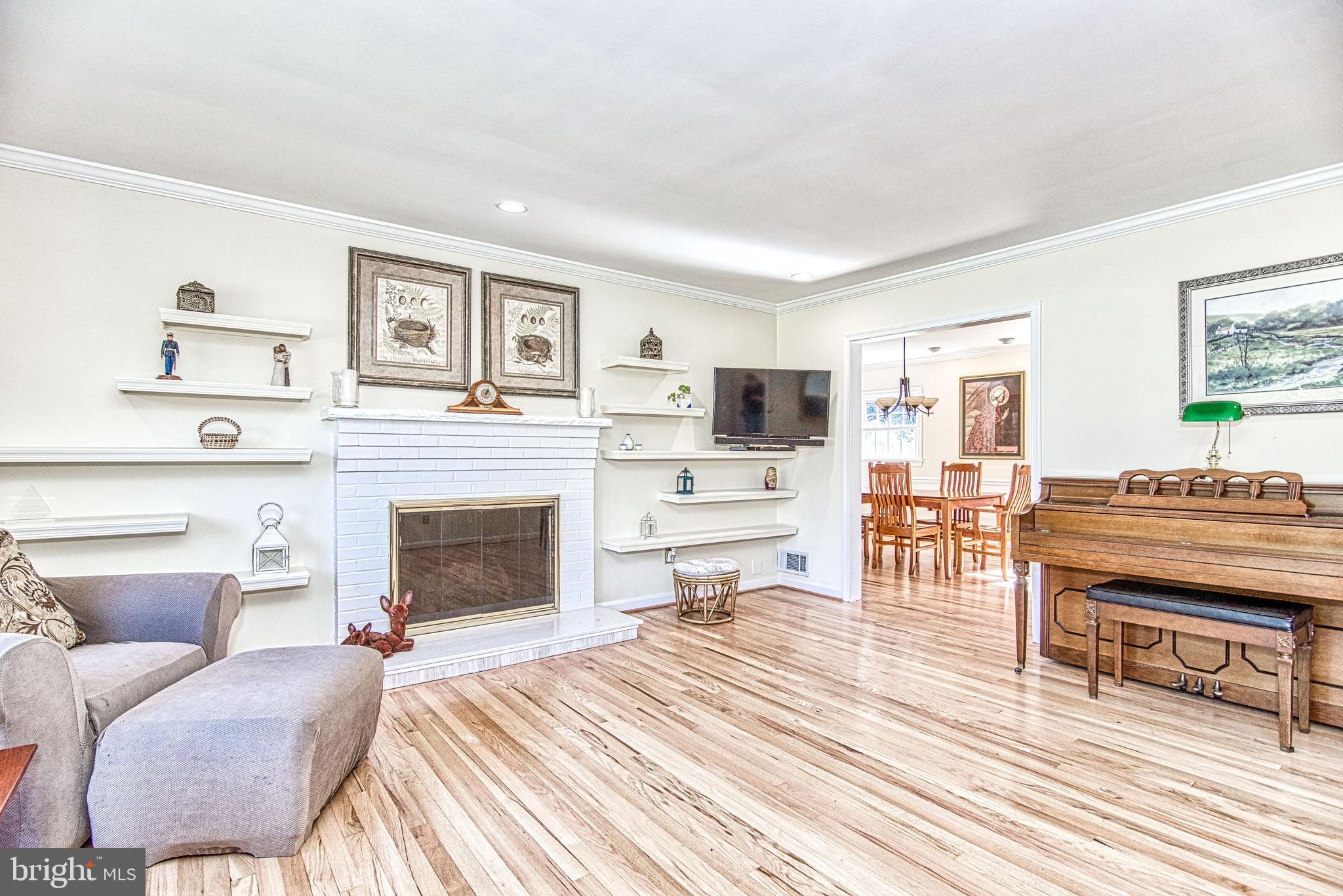 MAPLE GROVE - Residential