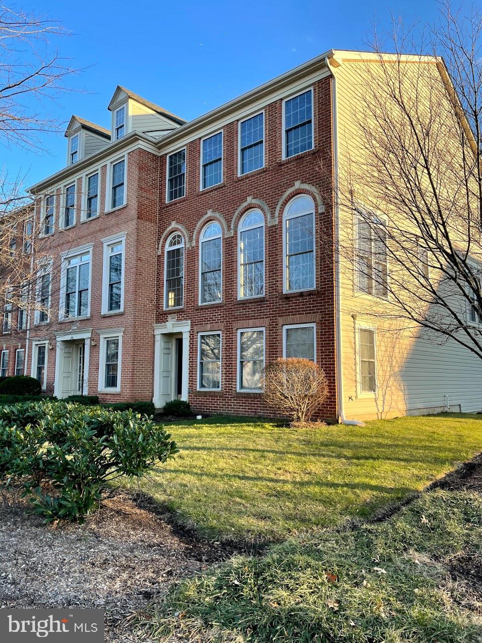 FANTASTIC Rental Opportunity in SOUTH VILLAGE  NEAR RT 50, RT 606, SHOPPING & DINING  Available July 1 for Move in. Spacious End unit townhome features 3 LEVELS,  3 BEDROOMS, 3 FULL BATHS, 2 HALF BATHS.   Balcony off Primary Bedroom and Kitchen. Endless amounts of sunlight fill this Northeast facing home. This will not last long.  Easy online application process using Rentspree
