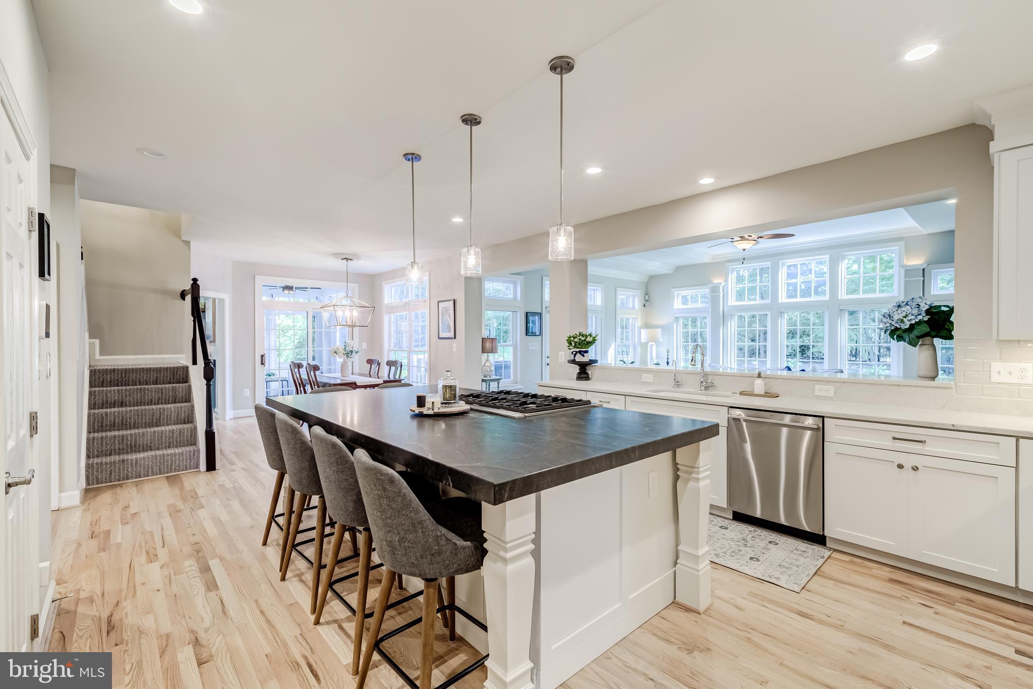 RIVER CREEK - Residential