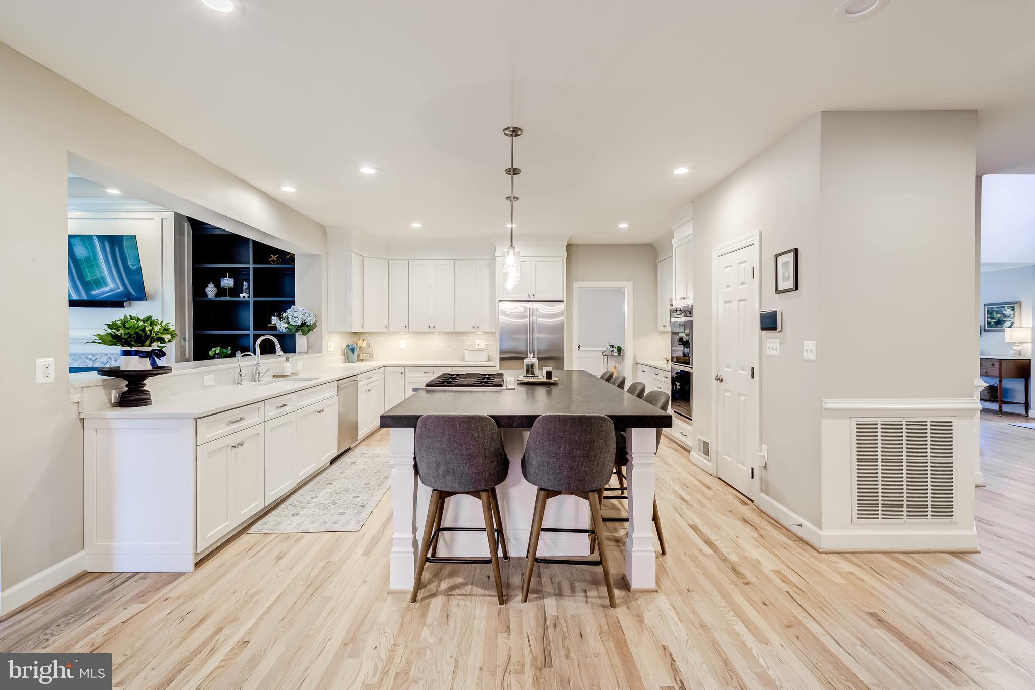 RIVER CREEK - Residential