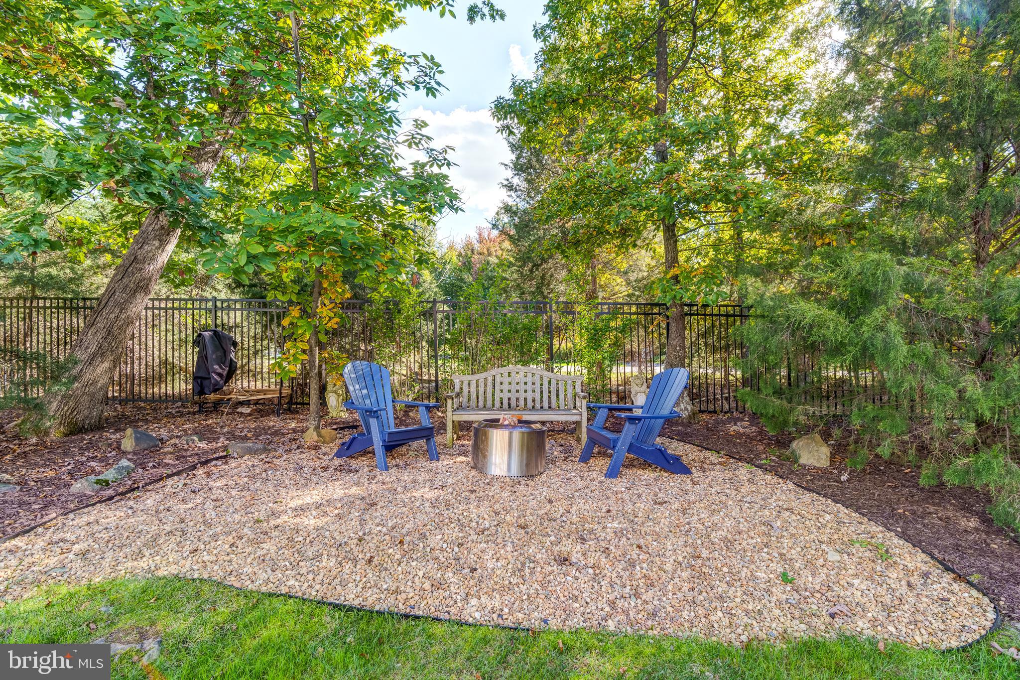RIVER CREEK - Residential
