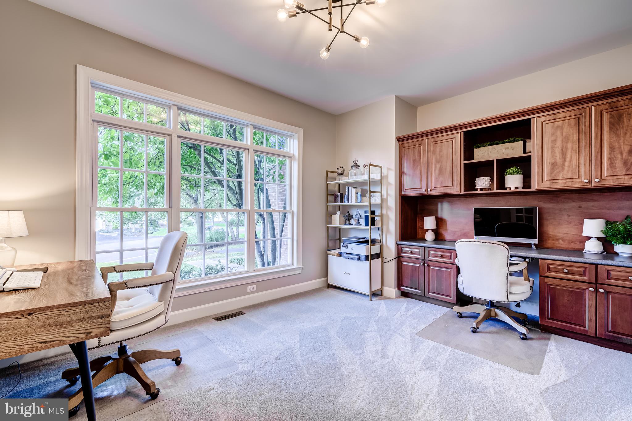 RIVER CREEK - Residential