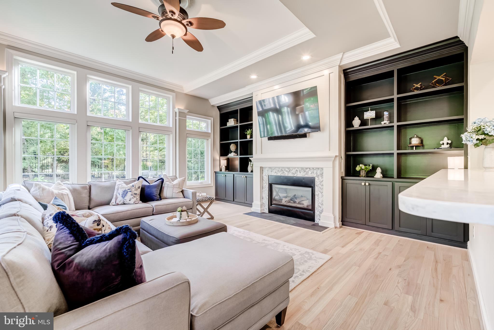RIVER CREEK - Residential