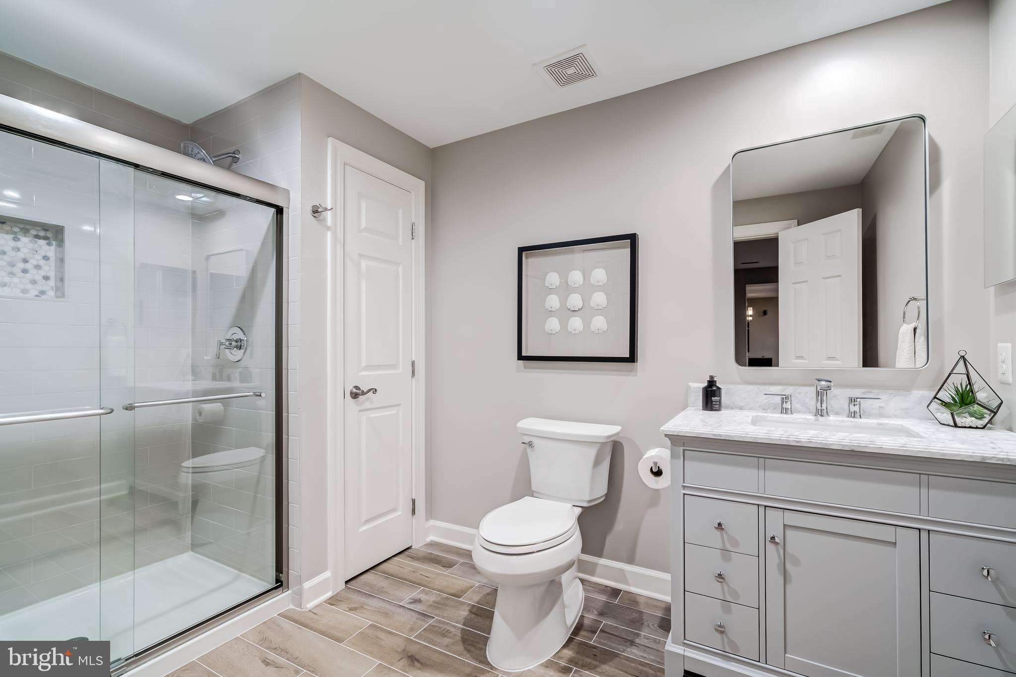 RIVER CREEK - Residential