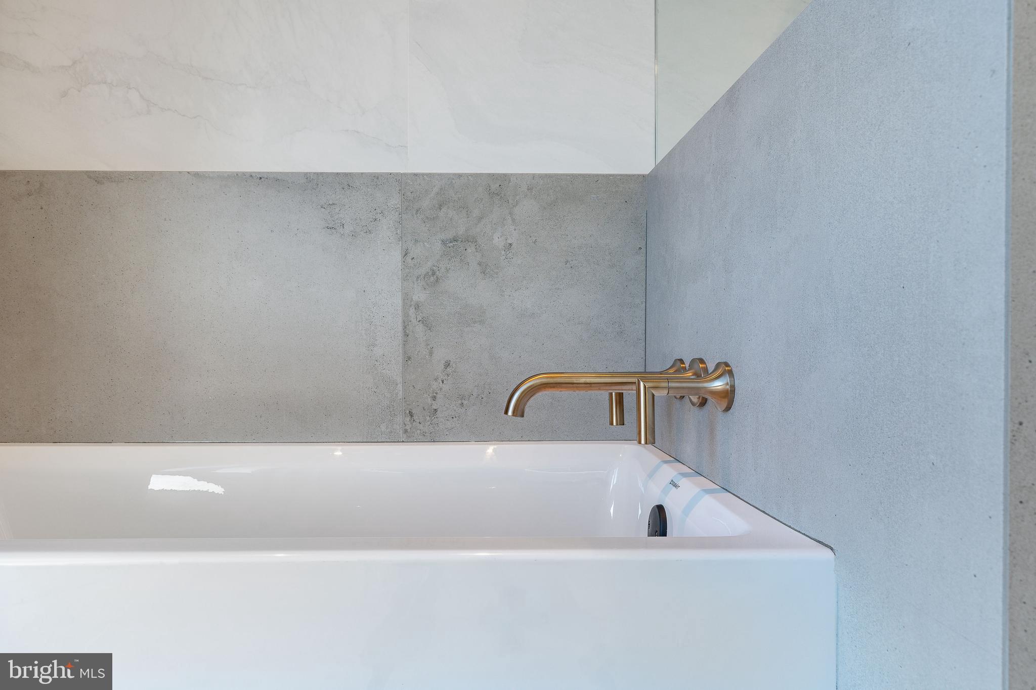 MANAYUNK - Residential
