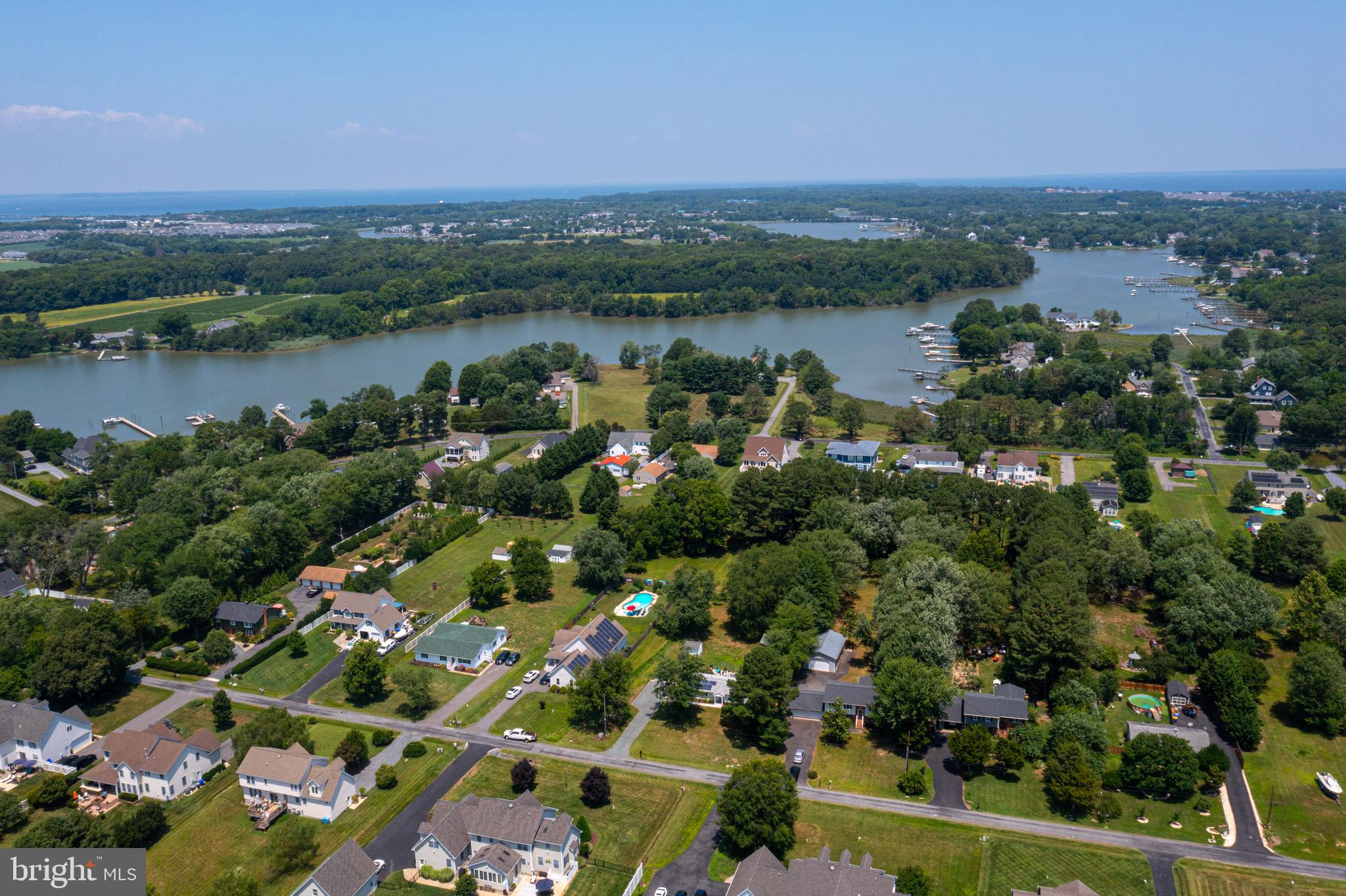 BENTONS PLEASURE - Residential