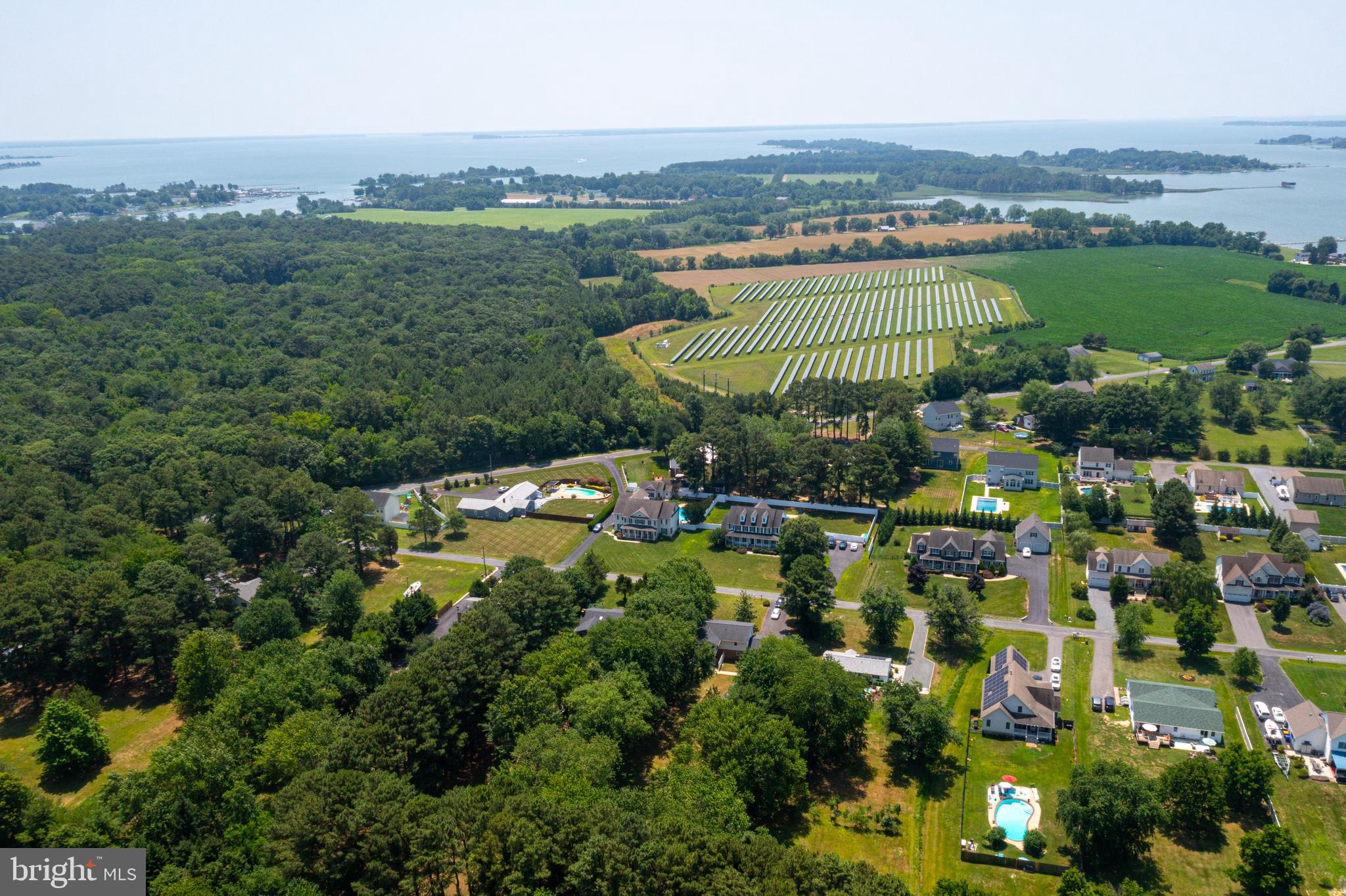 BENTONS PLEASURE - Residential