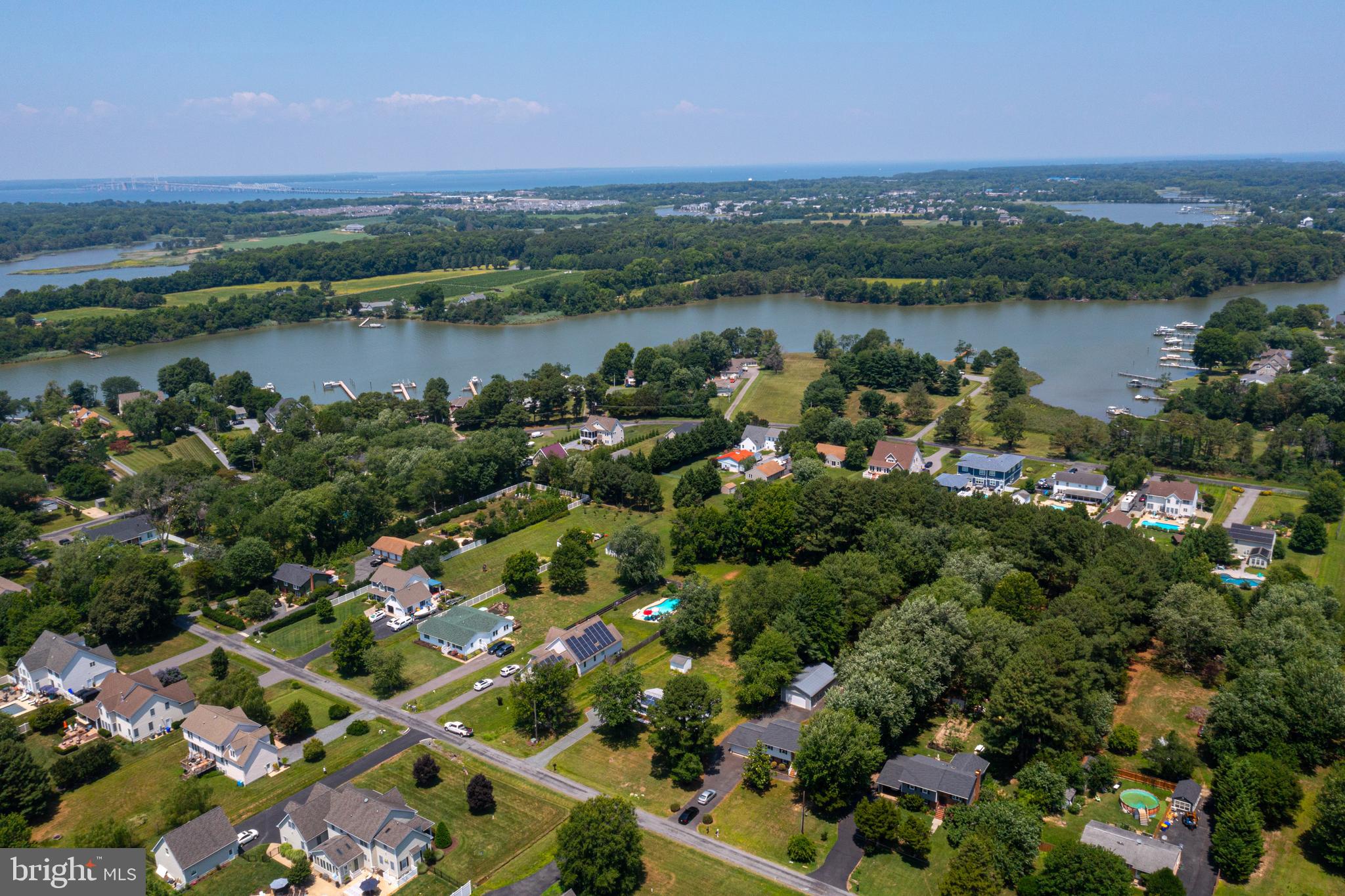 BENTONS PLEASURE - Residential