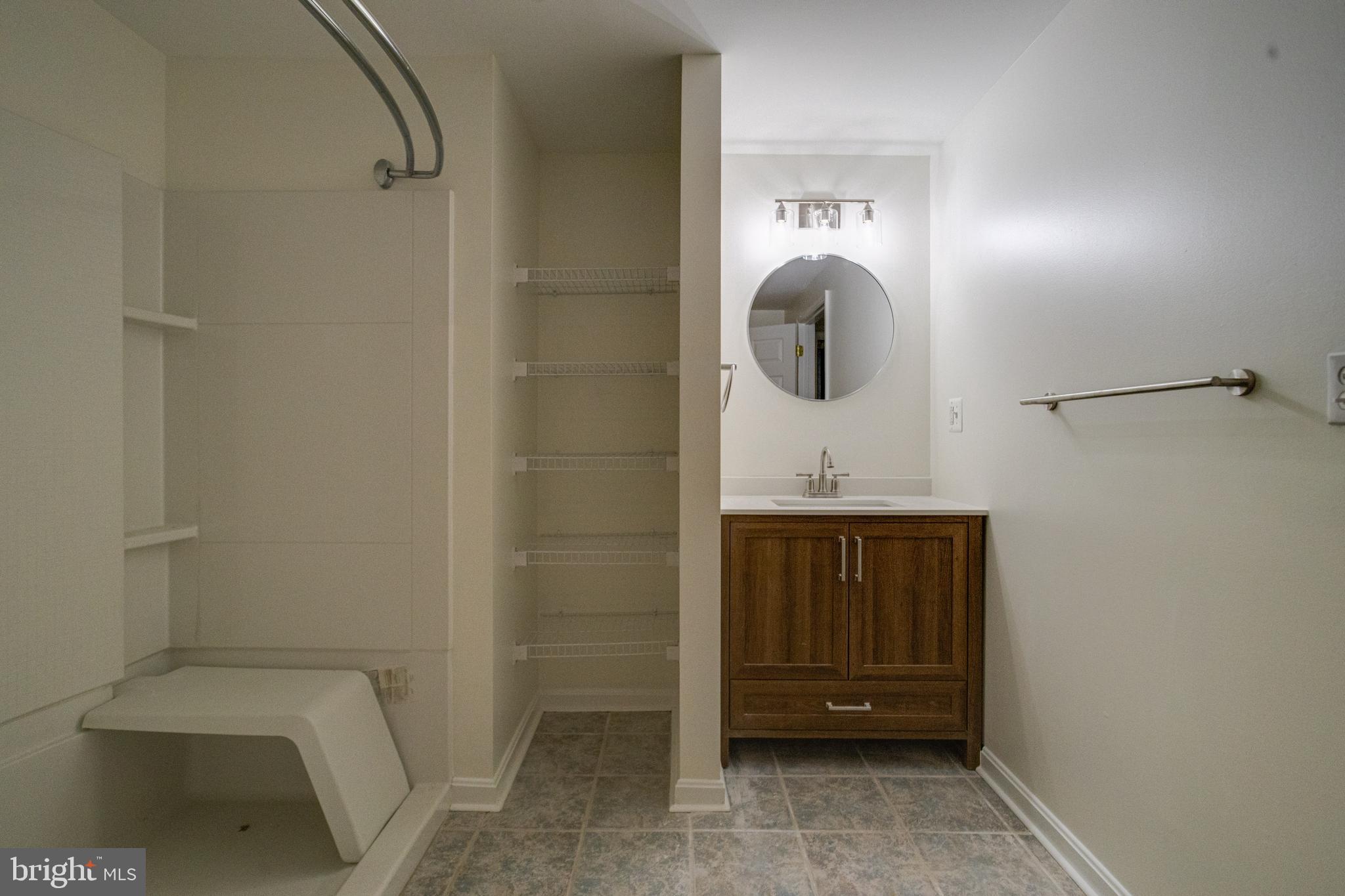 BENTONS PLEASURE - Residential