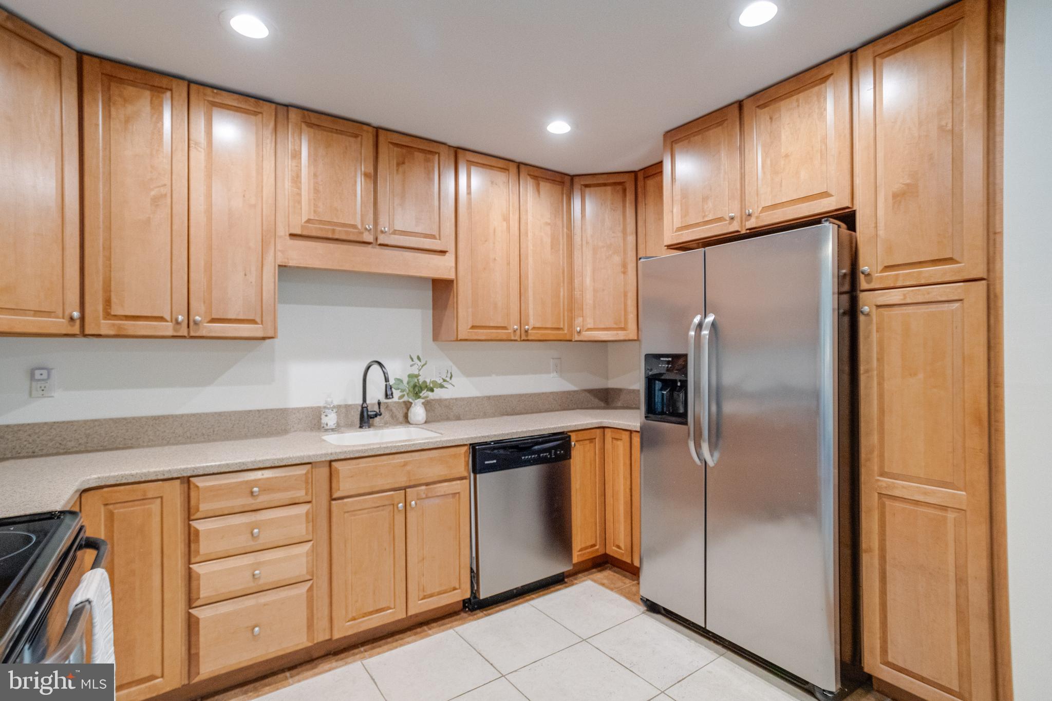BENTONS PLEASURE - Residential